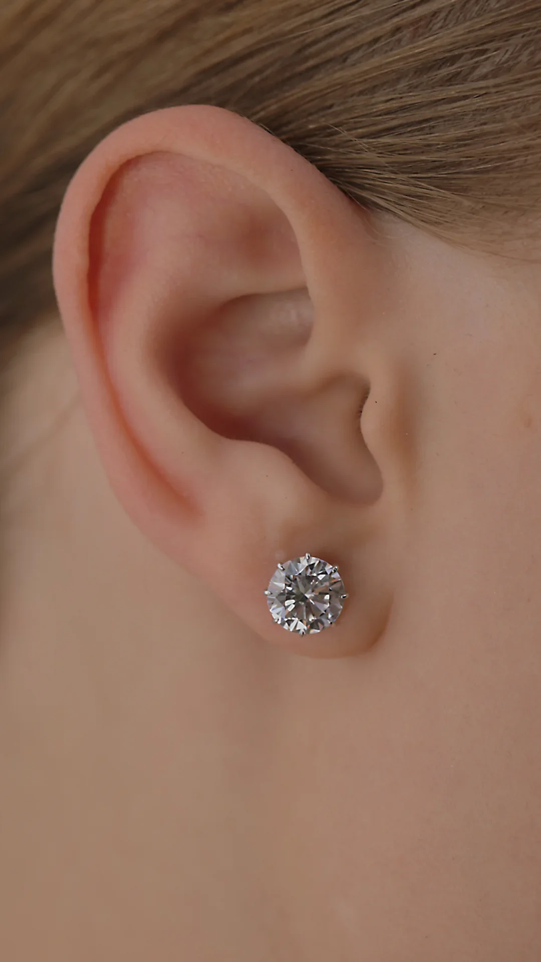 Countess Charm Zircon Earring - Image 3