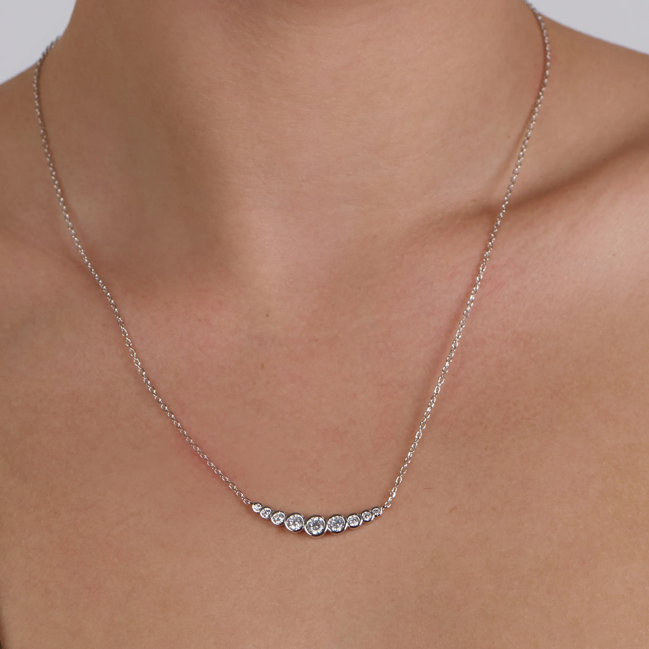 9 Round Stones Necklace Silver