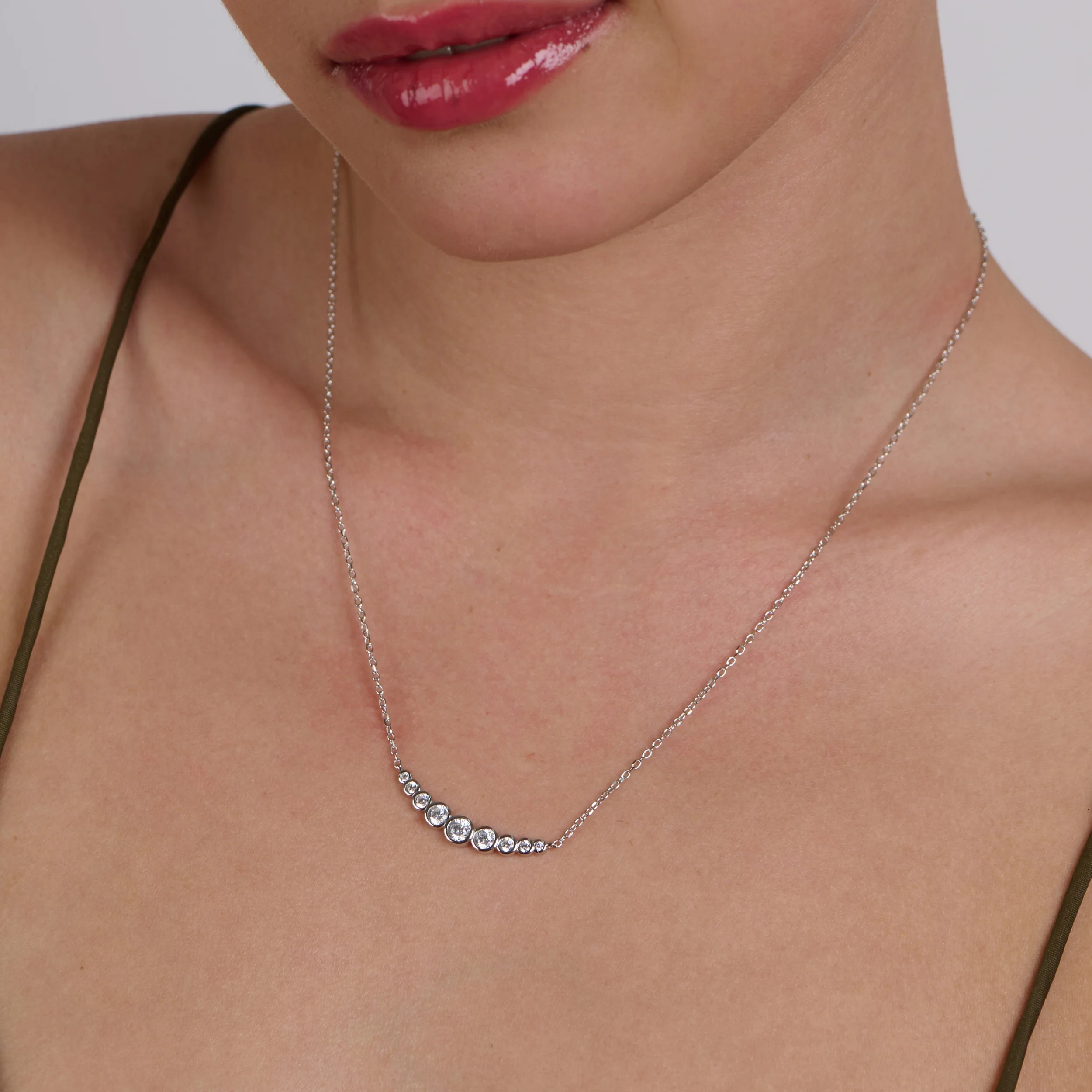 9 Round Stones Necklace Silver - Image 2