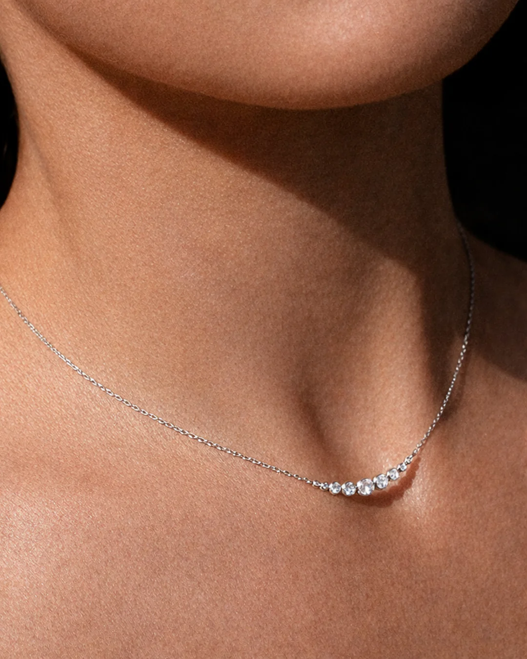 9 Round Stones Necklace Silver - Image 3