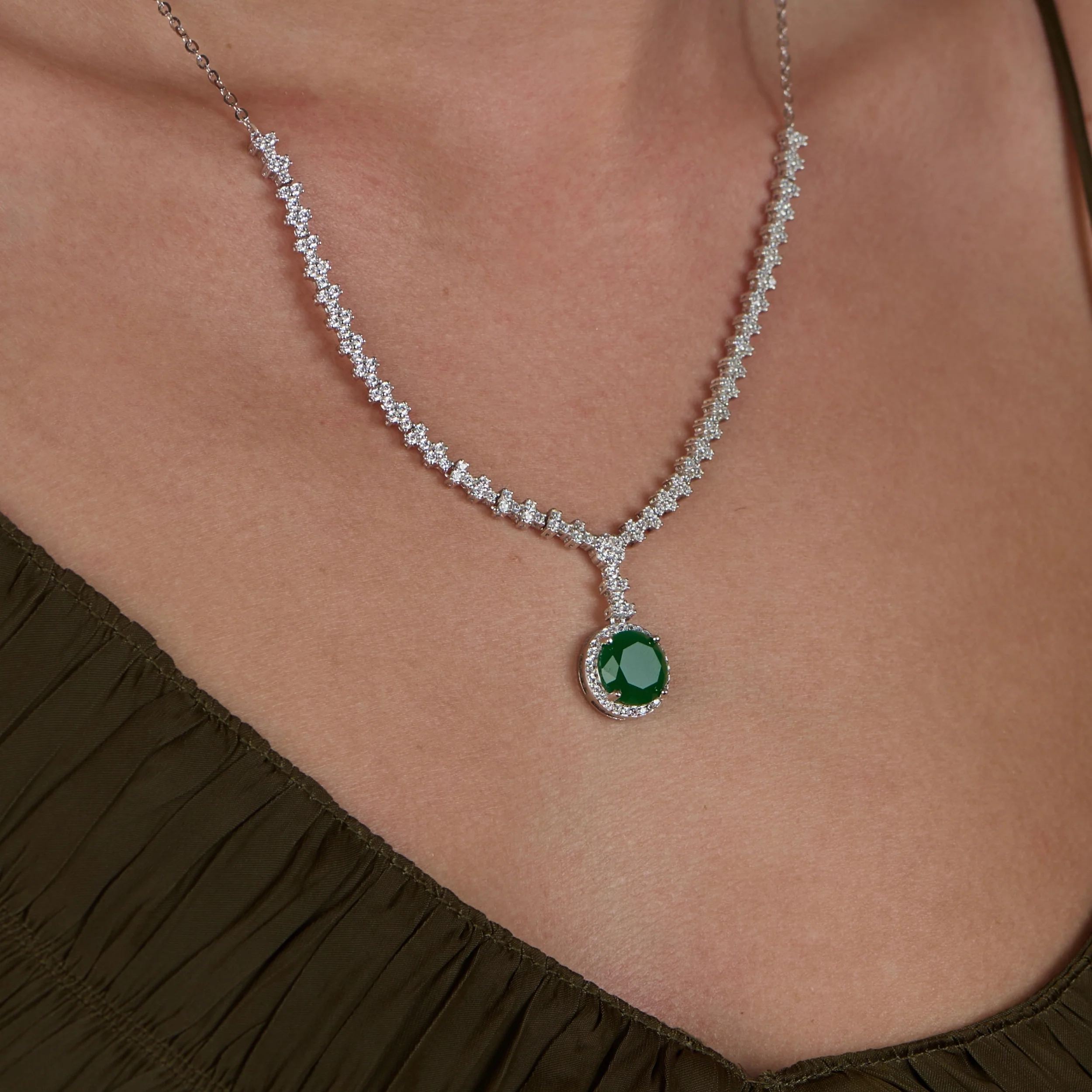 A Touch of Royal Necklace - Image 3