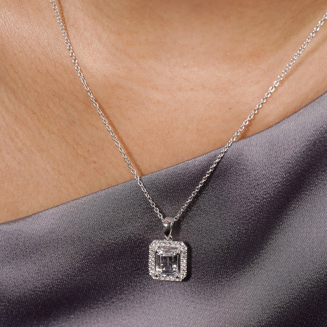 Alice Borderset Zircon Necklace - Image 3