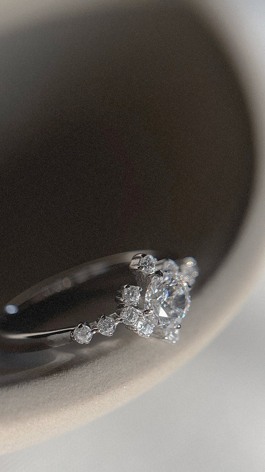 Amour Zircon Stones Silver Ring - Image 4