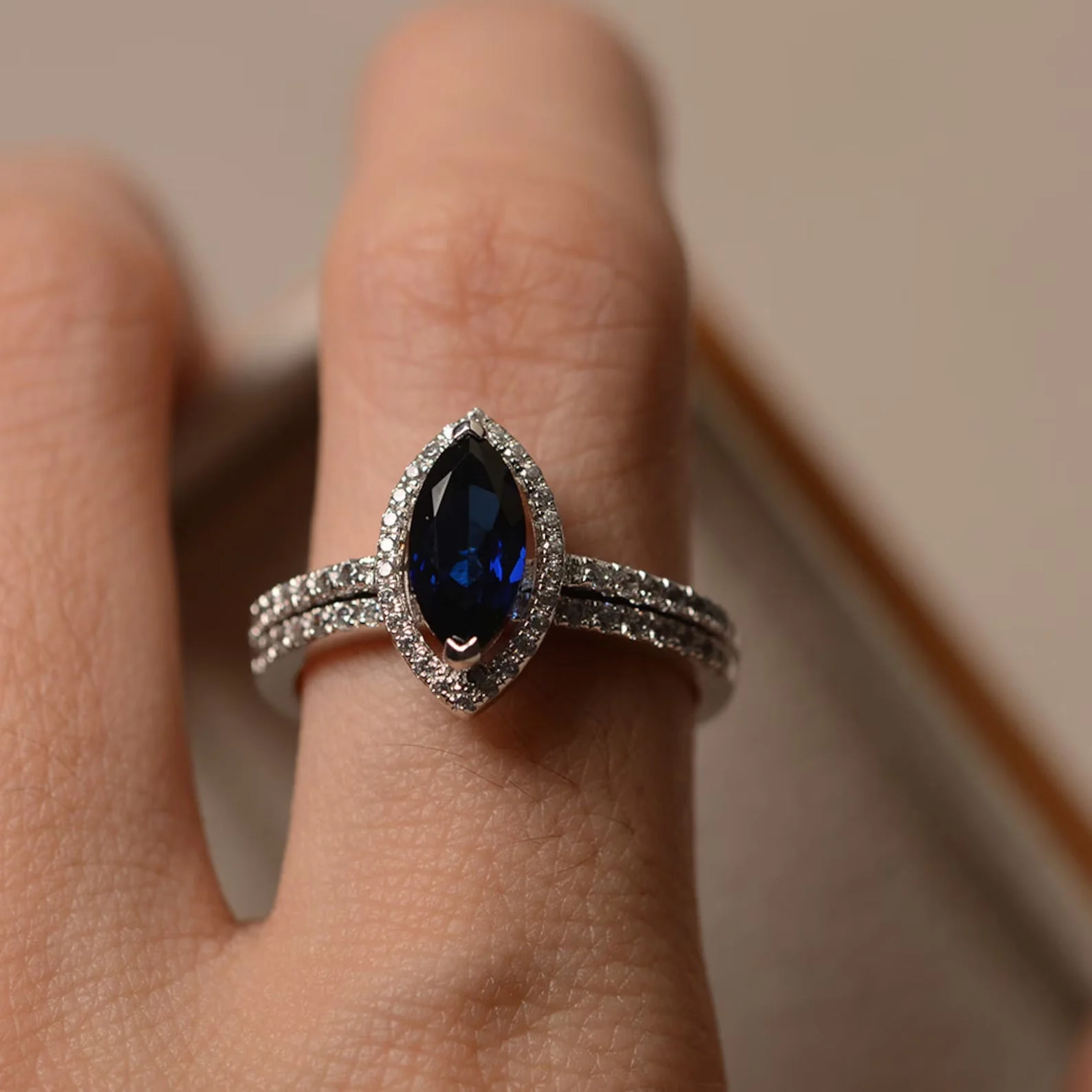 Anniversary Blue Sapphire 2 set Ring - Image 6