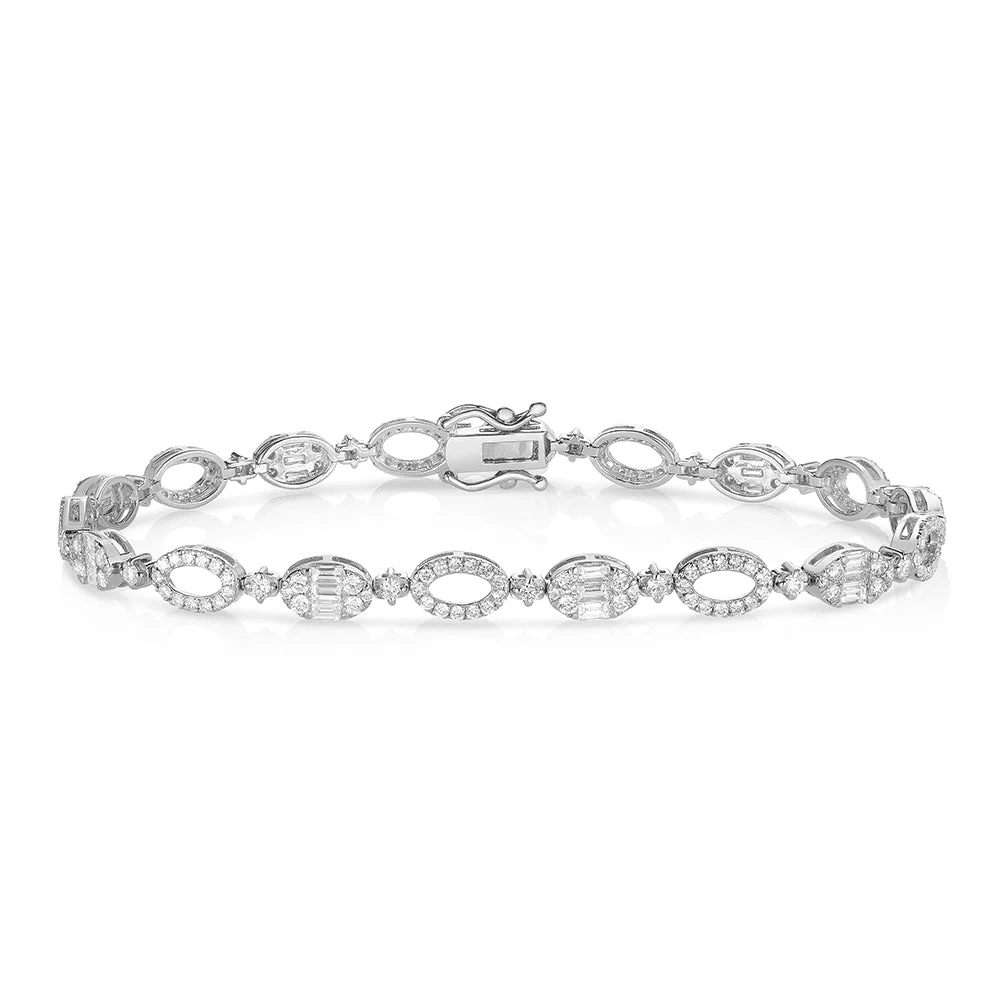 Heritage Oval Bracelet - Image 5