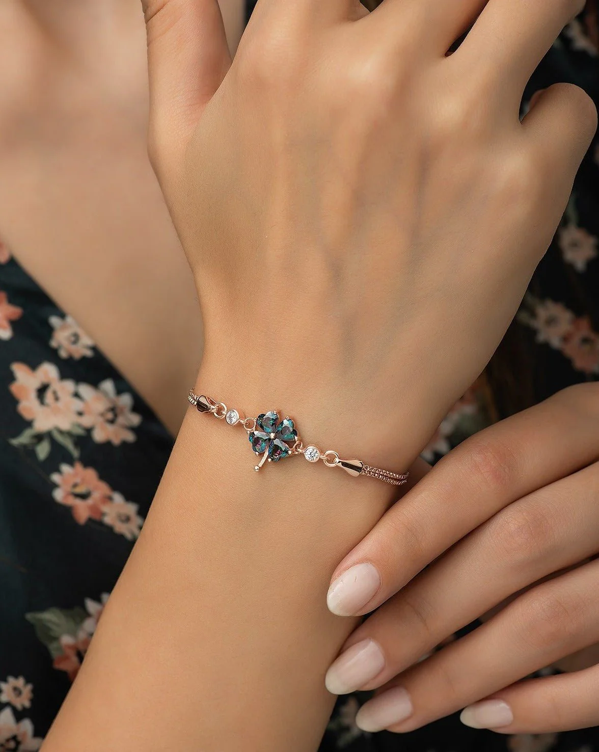 Luck Mystic Topaz Stone Flower Bracelet