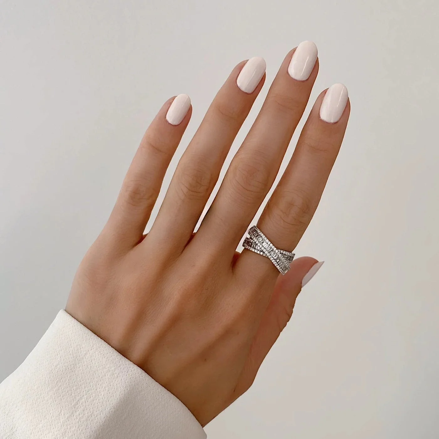 Glimmering Vows Silver Ring - Image 3