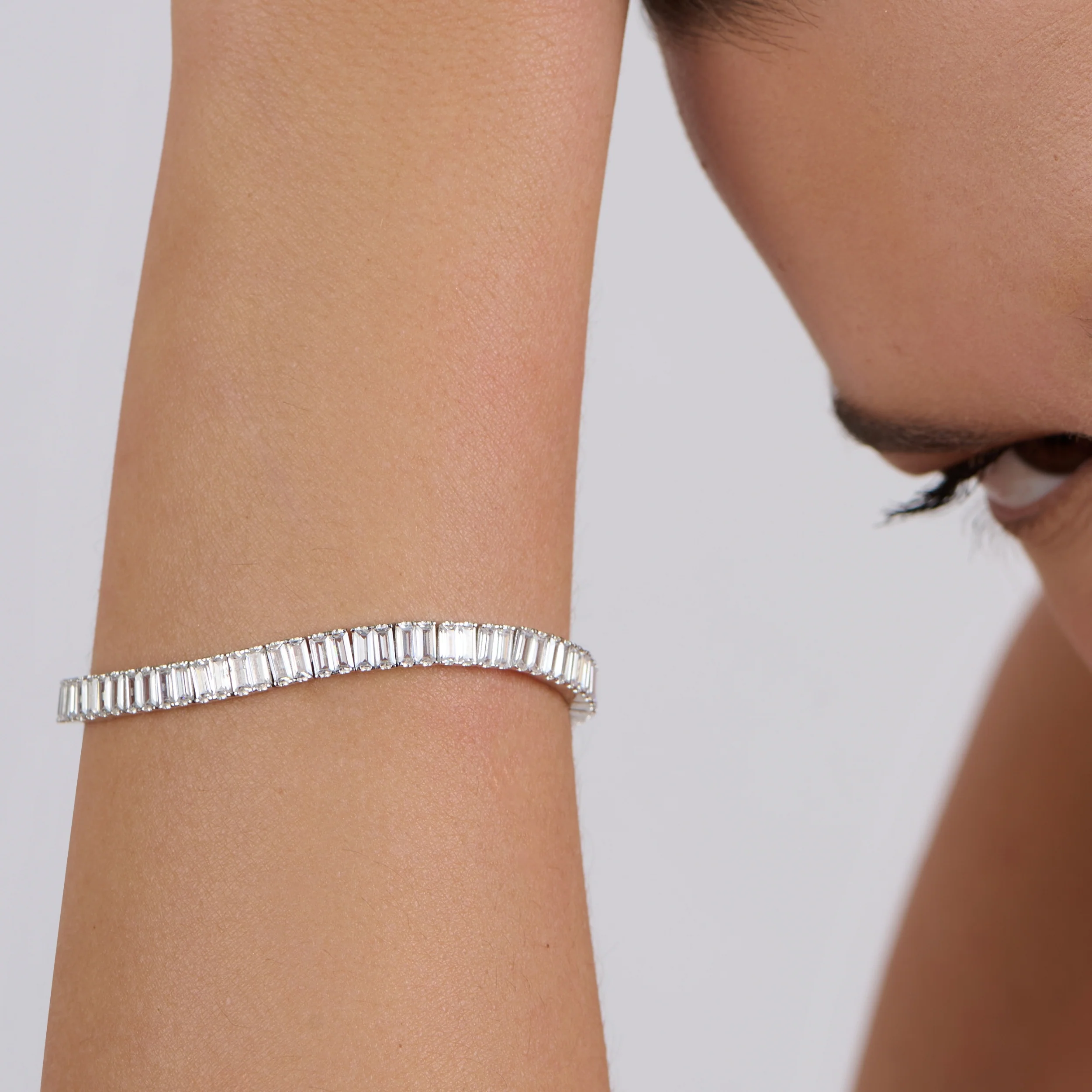 White Baguette Tennis Bracelet - Image 4