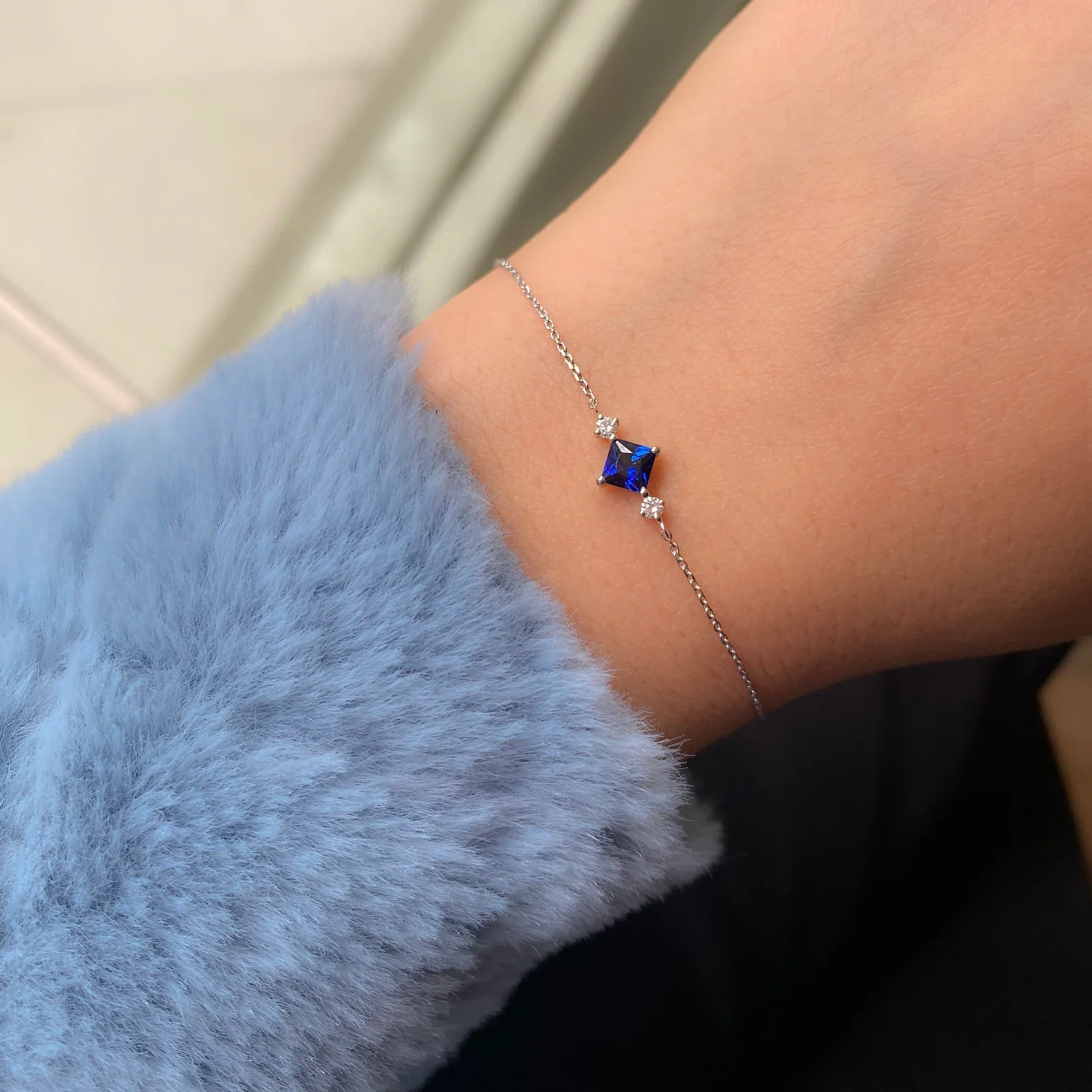 Blue sapphire stone bracelet - Image 4