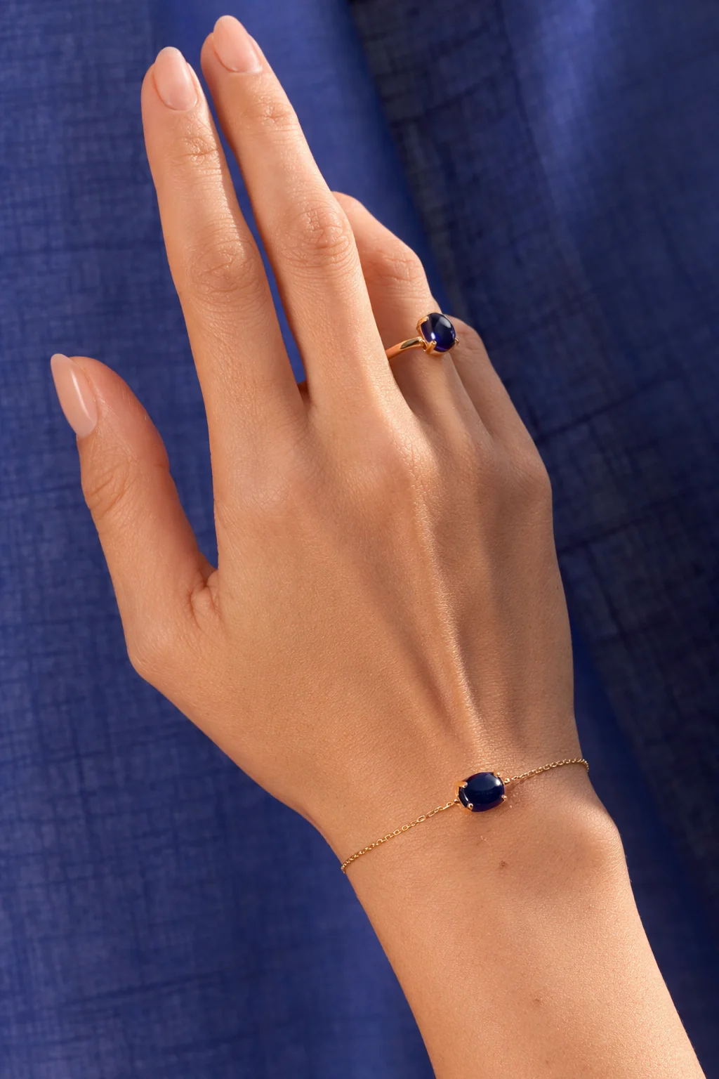 Glossy Cabochon Blue Bracelet - Image 3