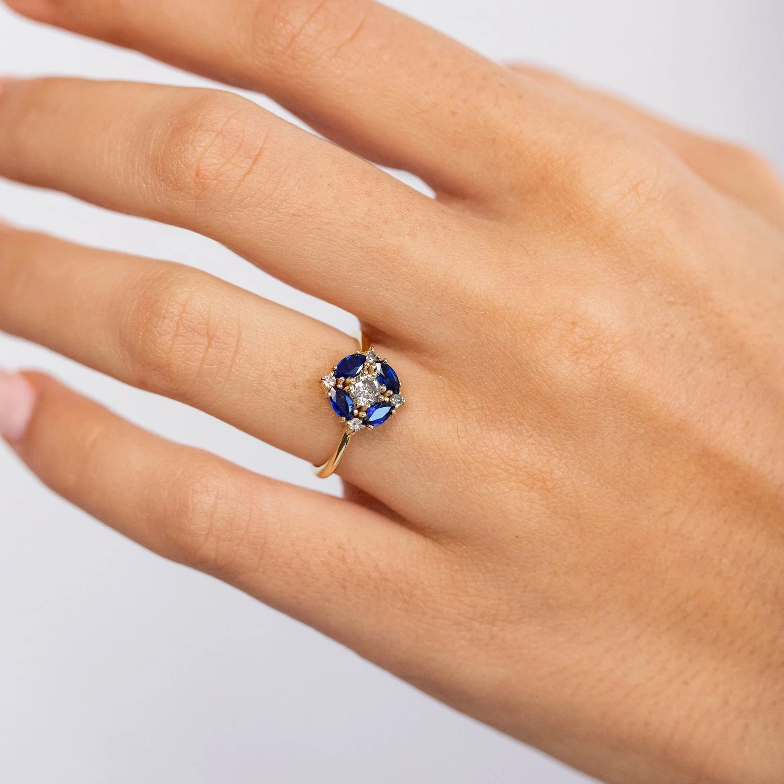 Clara Dream Sapphire Ring - Image 3