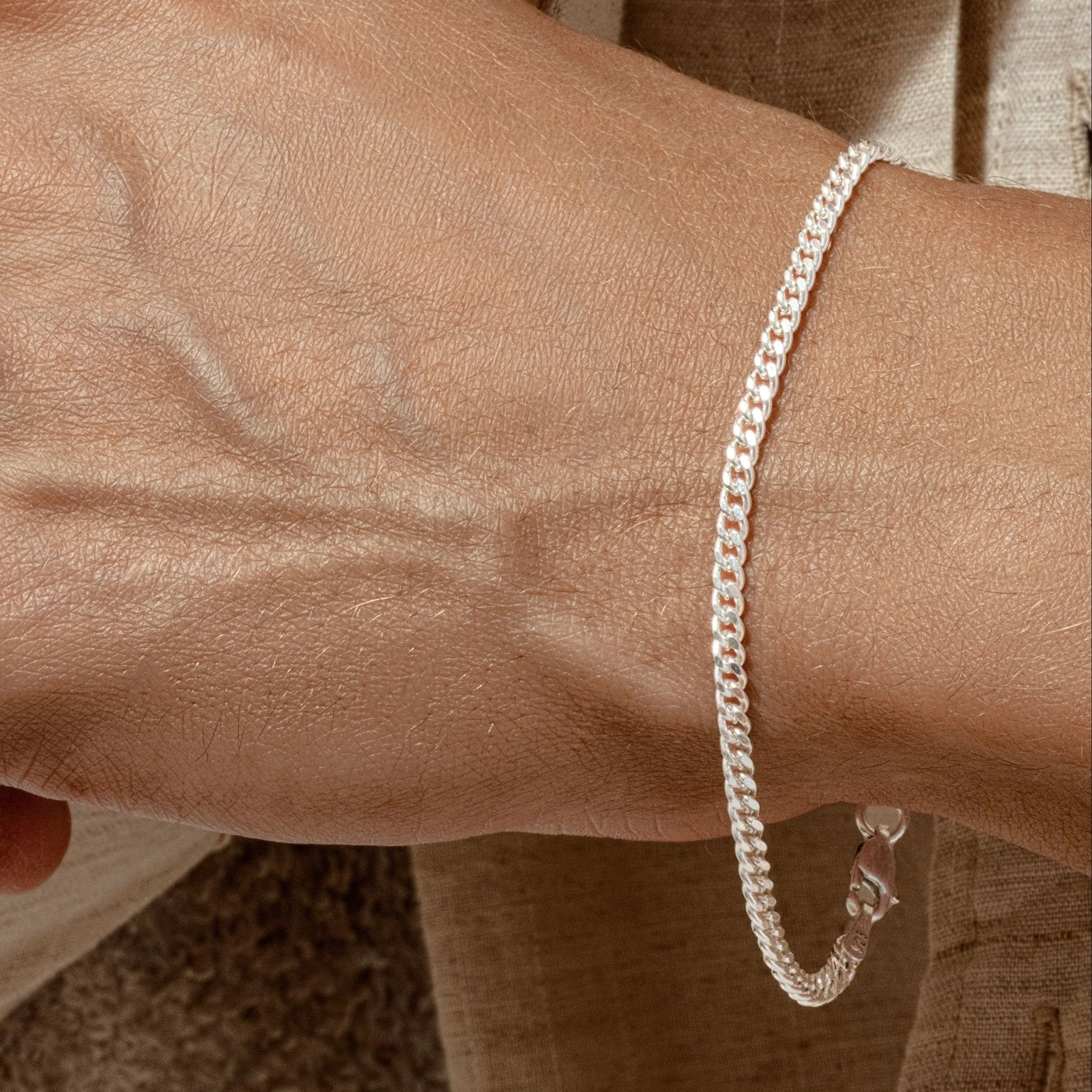 Curb Silver Bracelet 3mm - Image 3