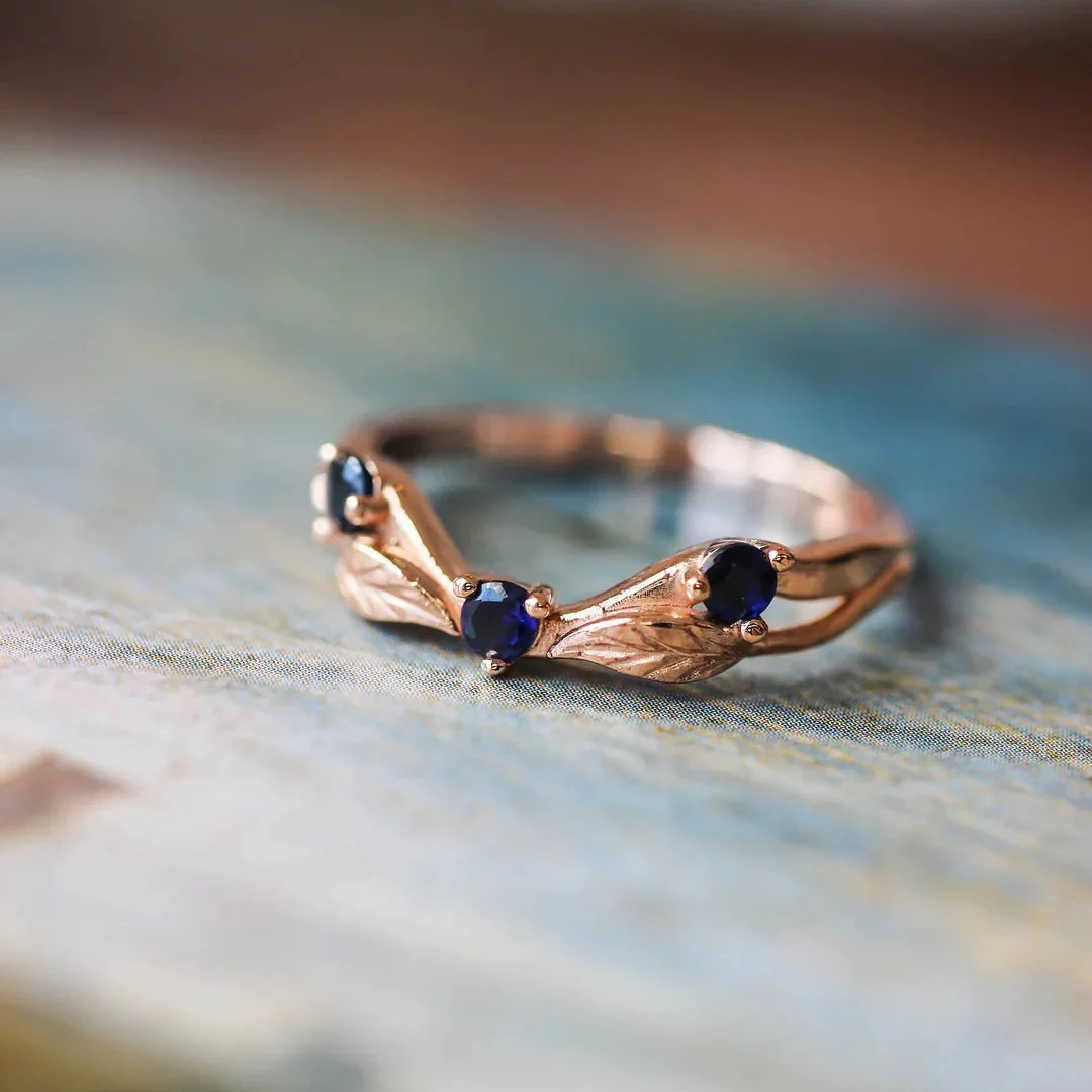 Curved Blue Sapphire Stone Band - Image 3