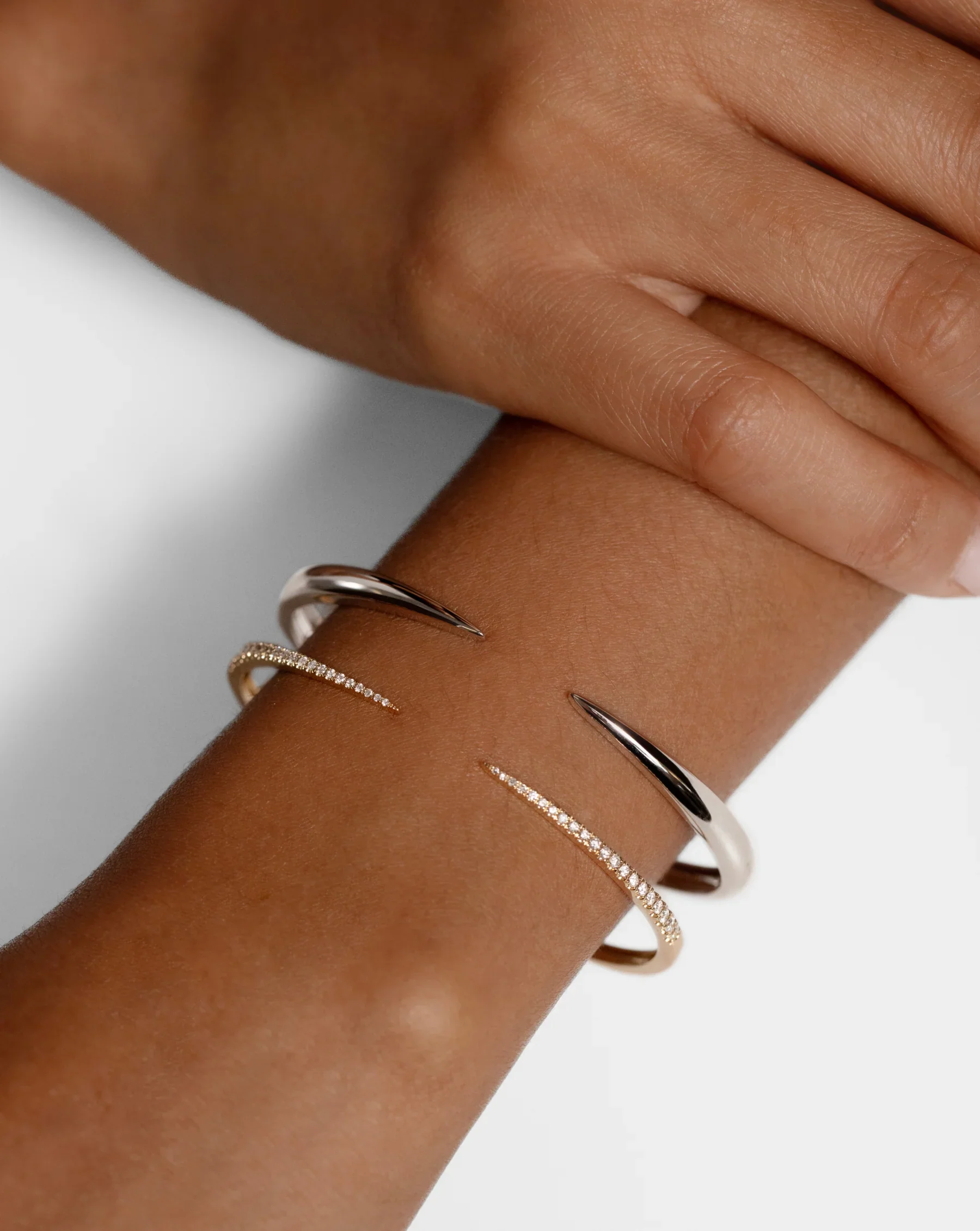 Dainty Glow Open Cuff - Image 4