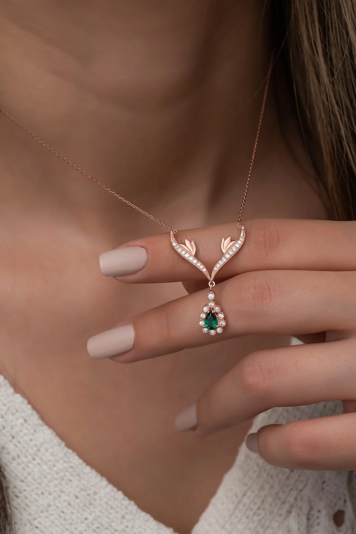 Deer Charm Green Zircon Necklace - Image 3