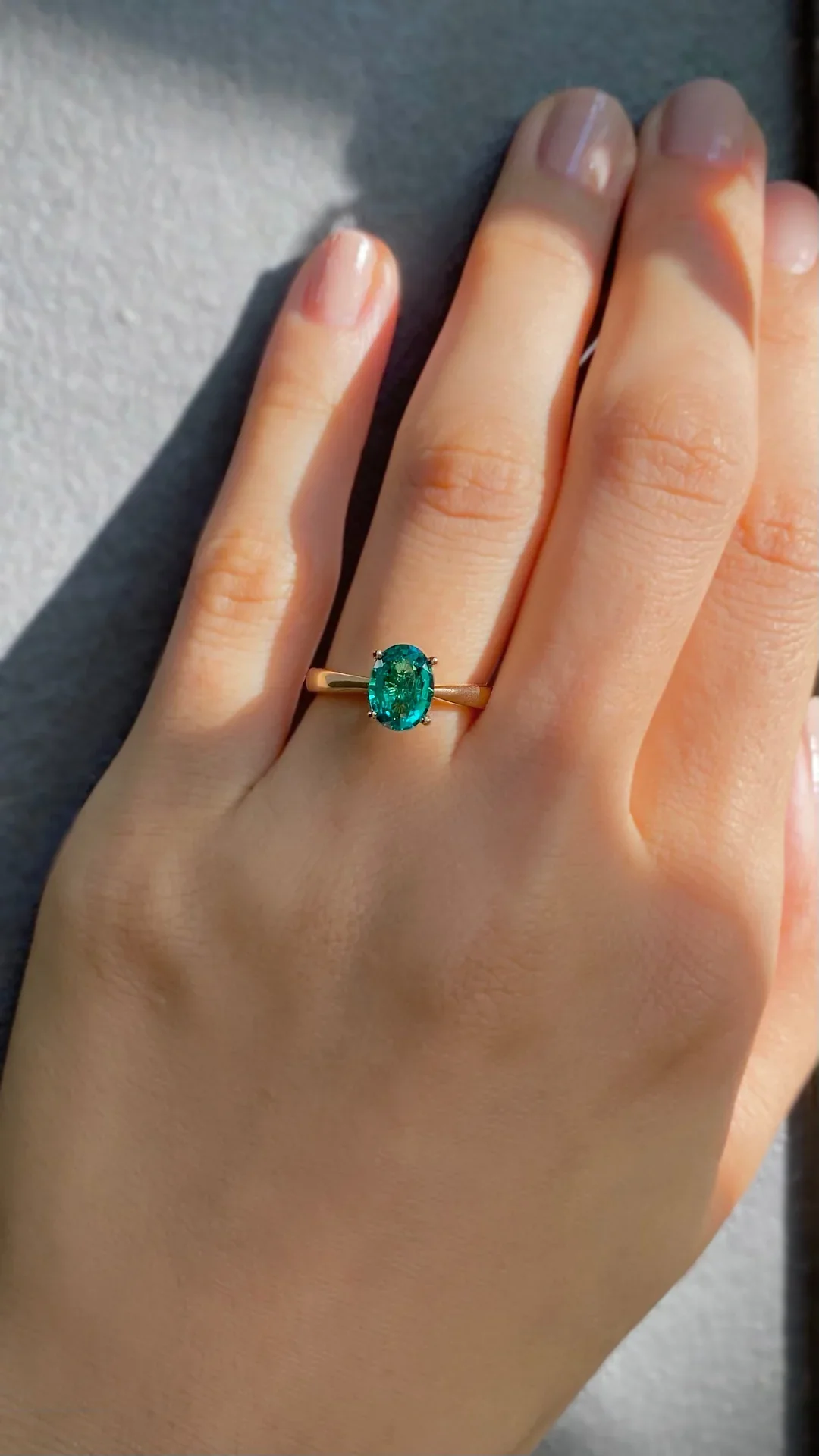 Emerald Stardust Ring - Image 2