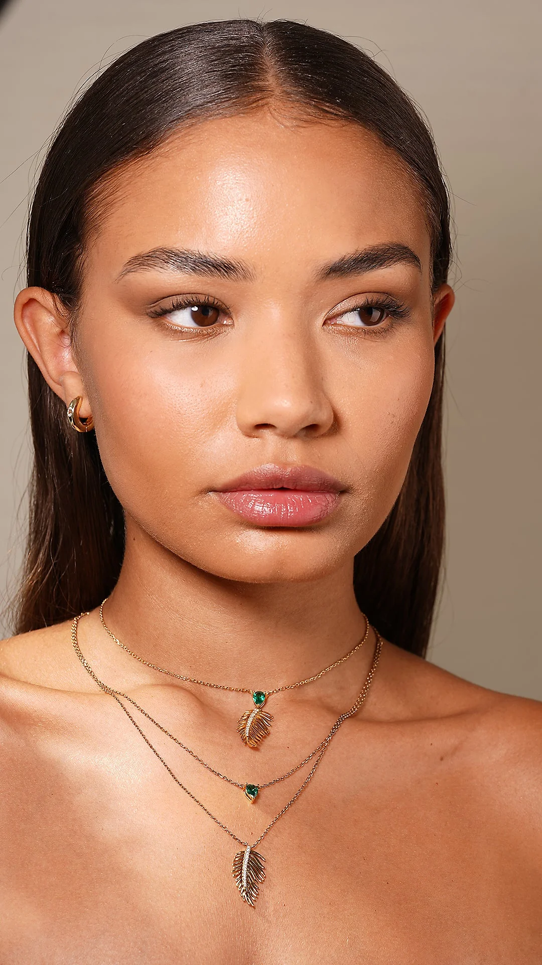 Bali Emerald Stone Layered Necklace - Image 5
