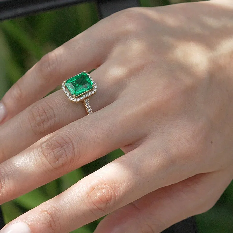 Emerald Stone Fancy Ring - Image 4