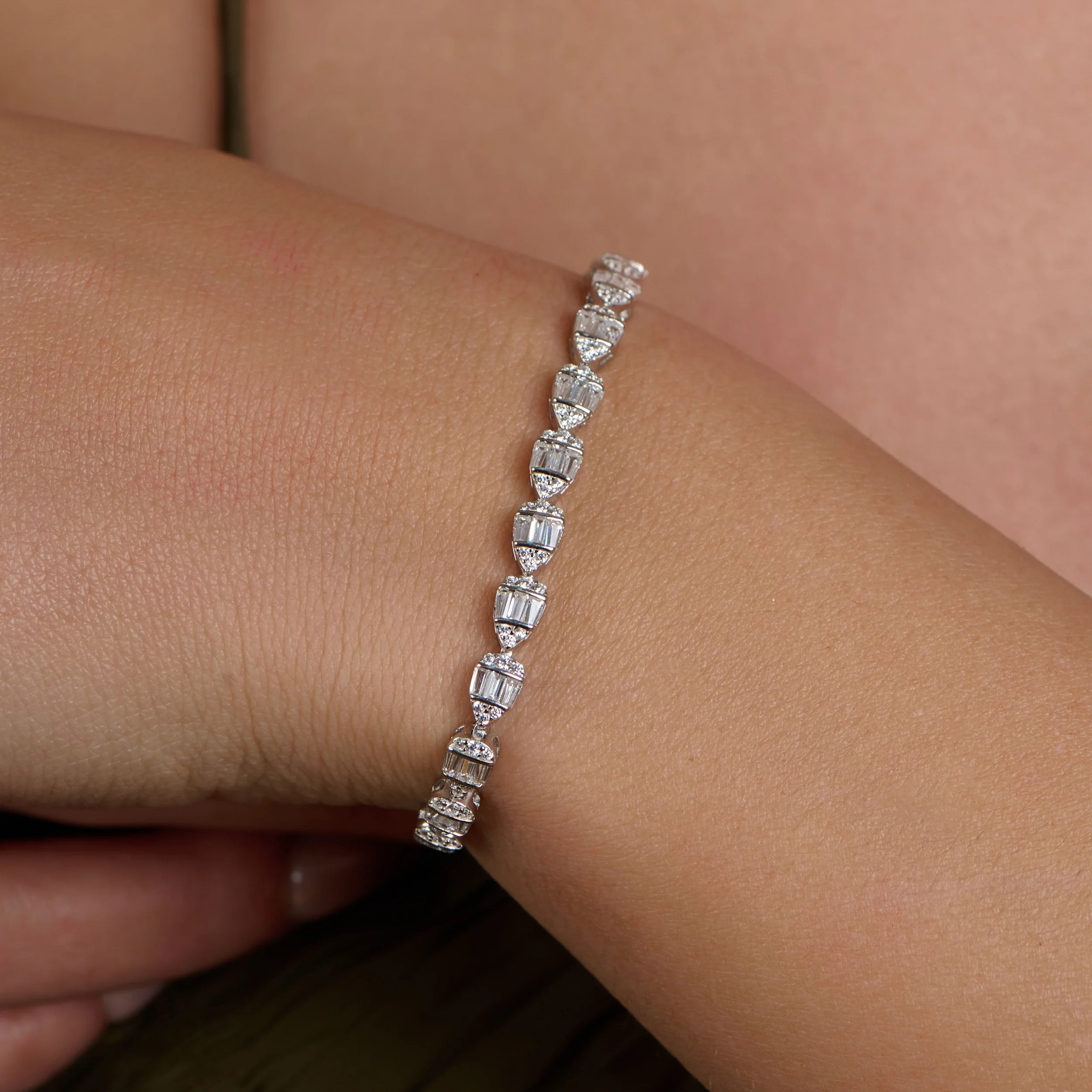Endless Sparkle Bracelet - Image 4
