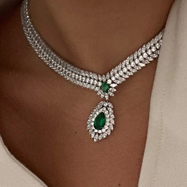 Éclat Verdélia Necklace - Image 3