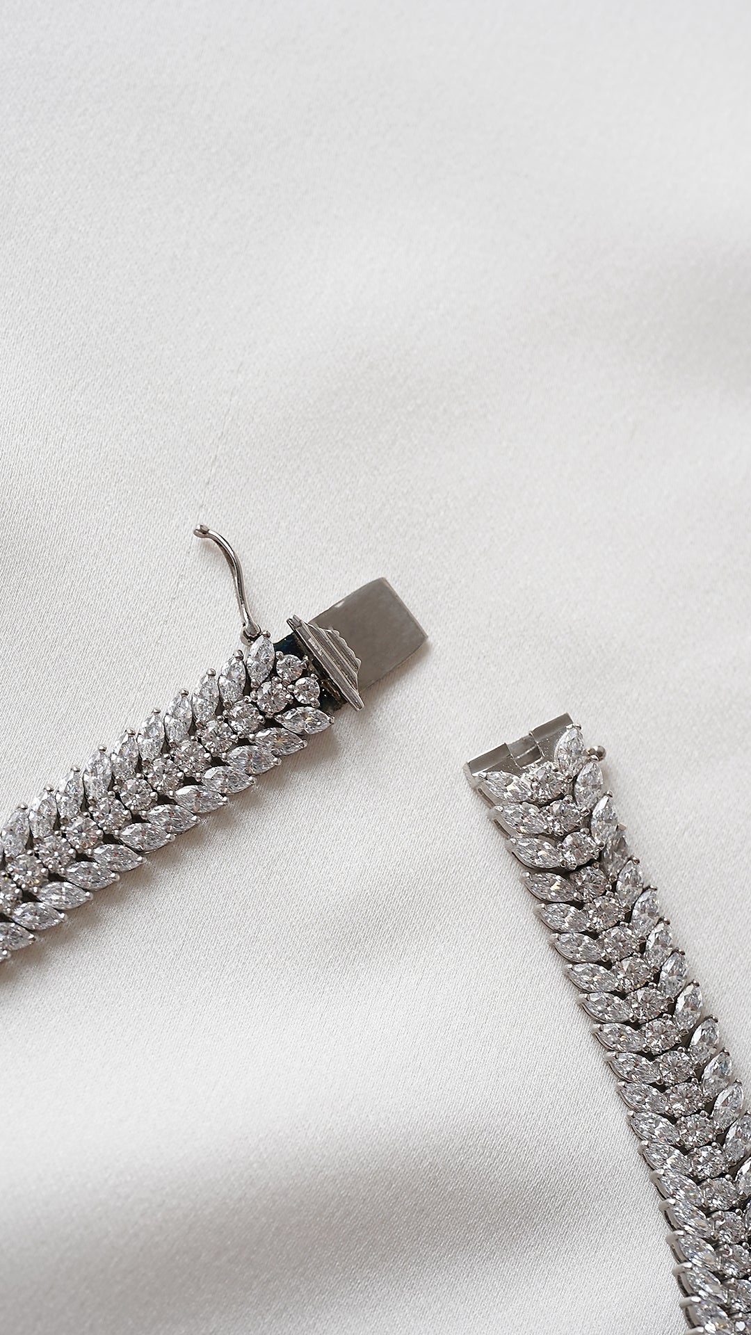 Éclat Verdélia Necklace - Image 8