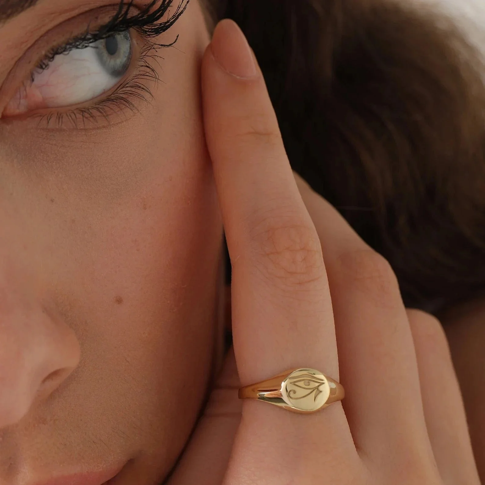 Eye Of Horus Signet Ring - Image 5
