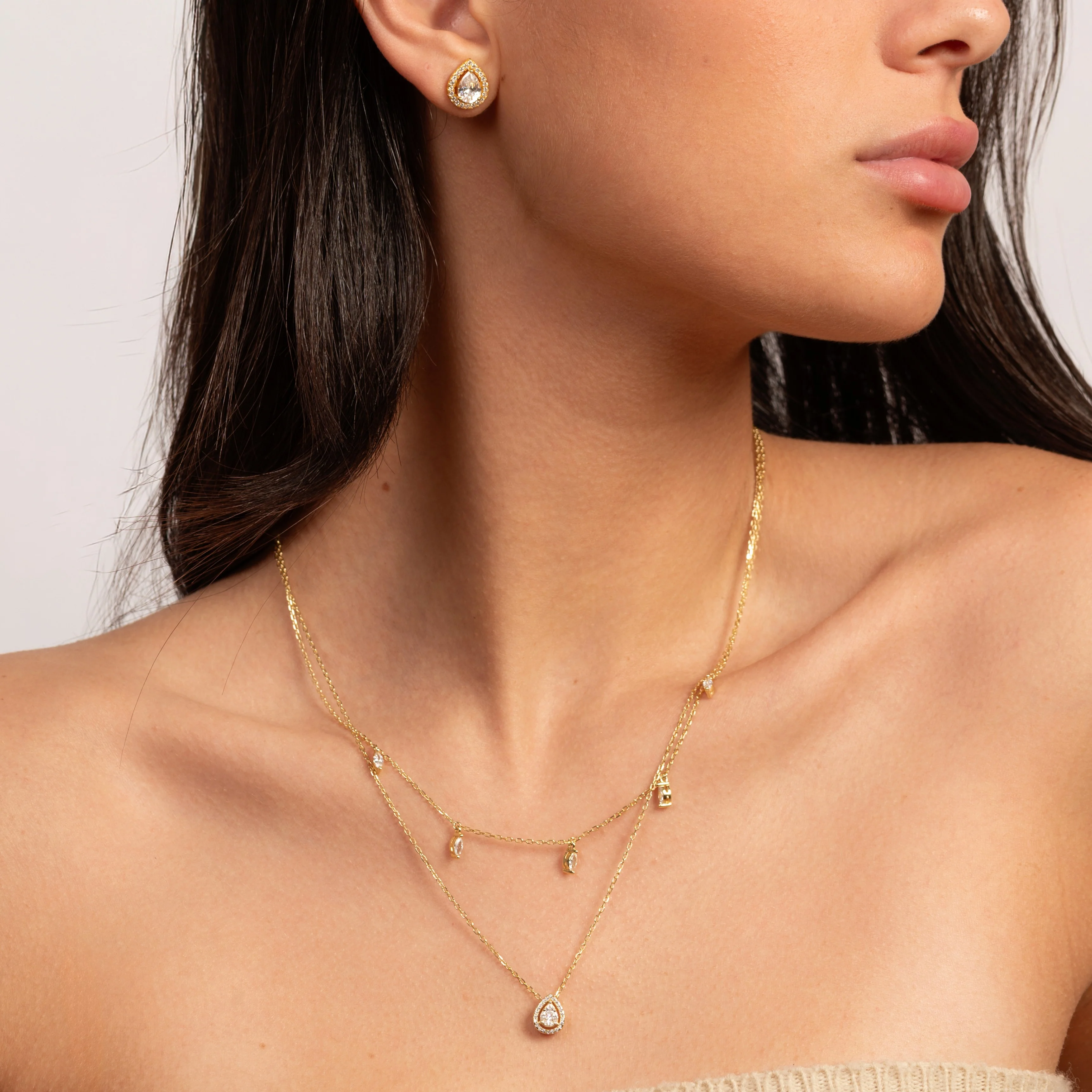Layered & Shiny Necklace And Earring Set - Image 2