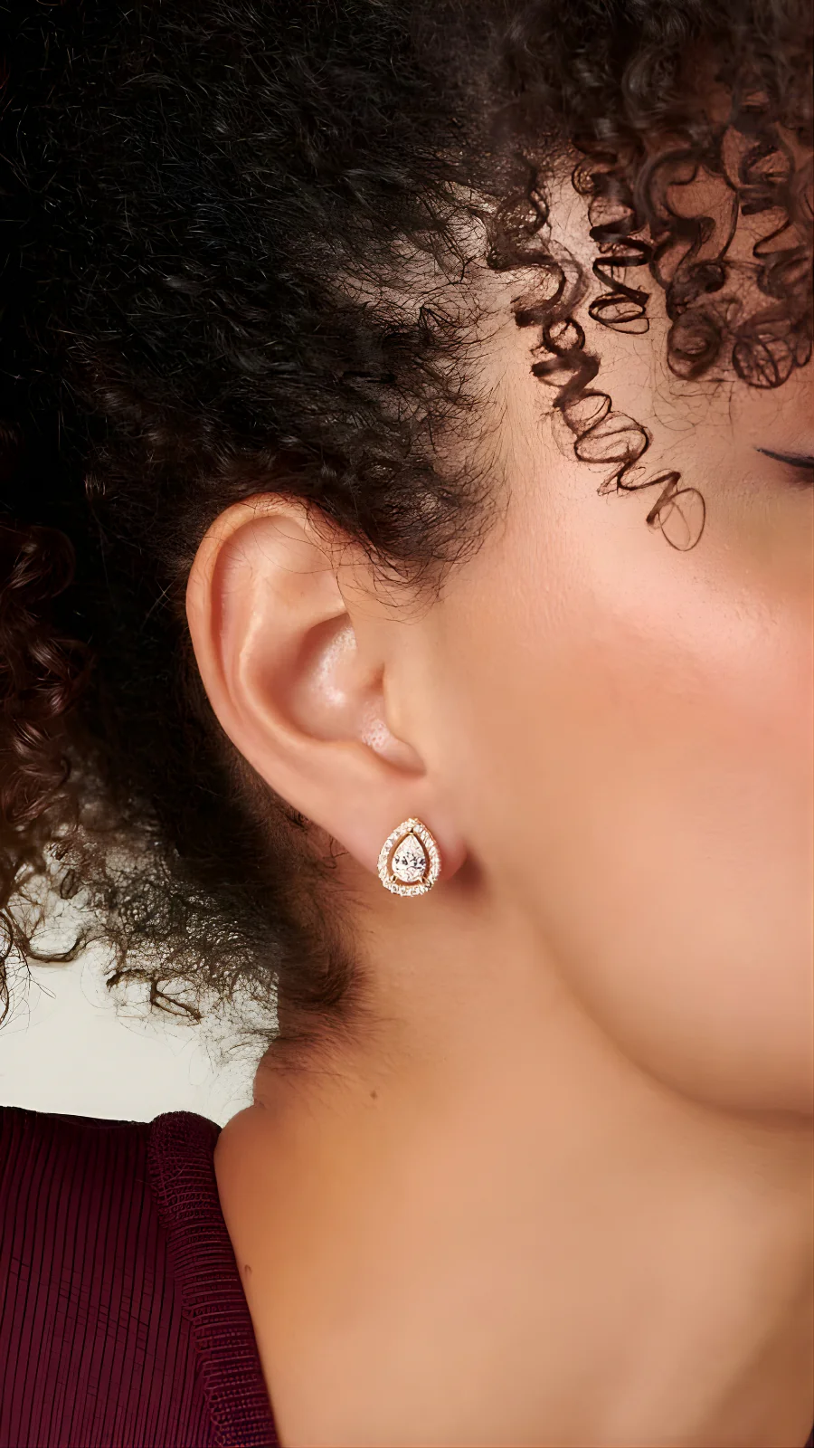 Layered & Shiny Necklace And Earring Set - Image 5