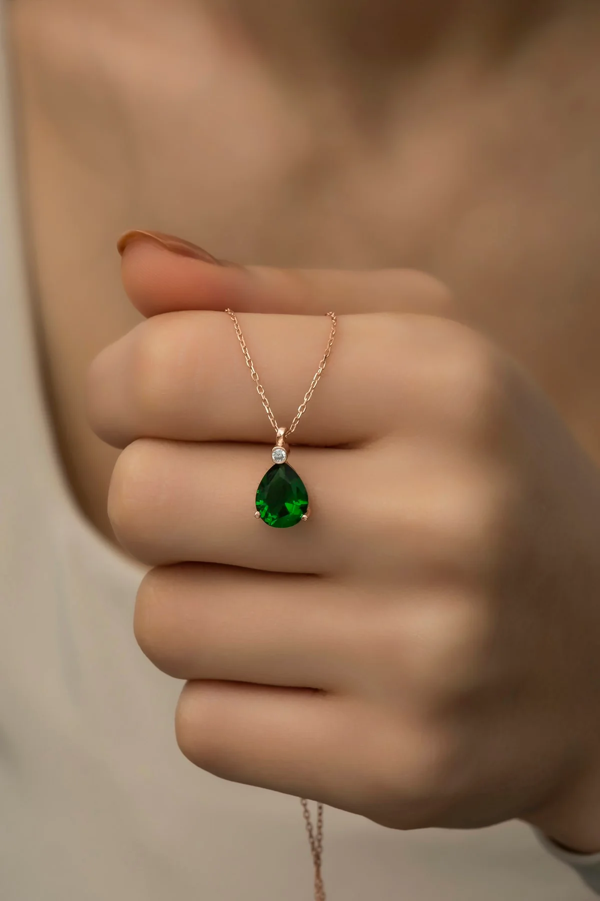 Green drop zircon stone Necklace - Image 4