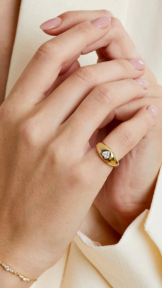 Babe Heart Signet Ring - Image 4
