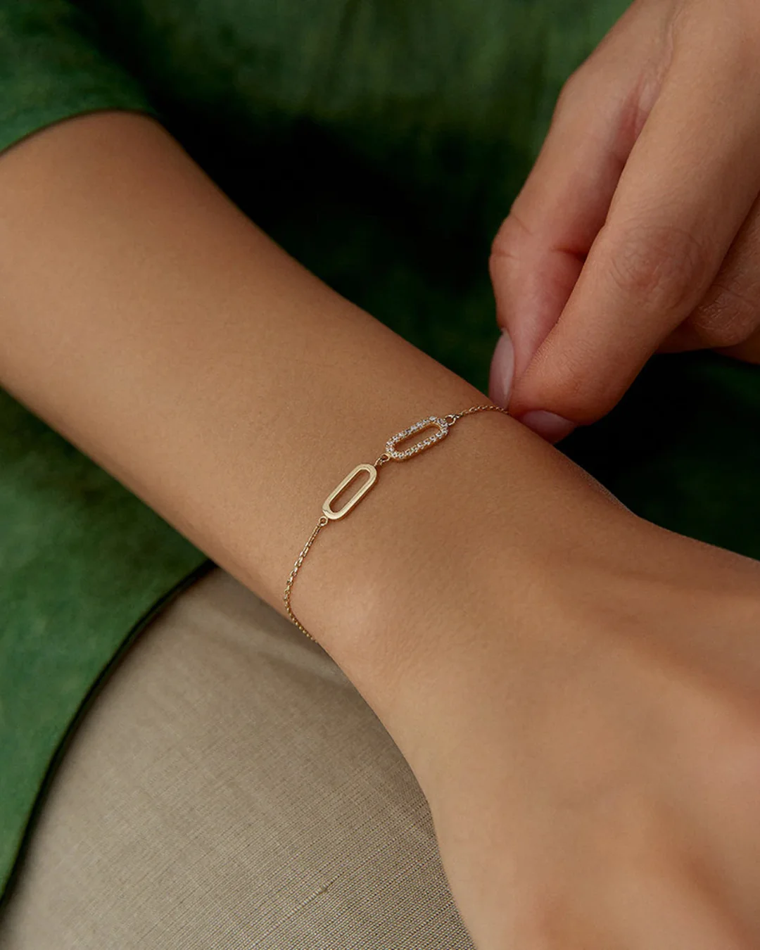 Entwined Hearts Bracelet - Image 2