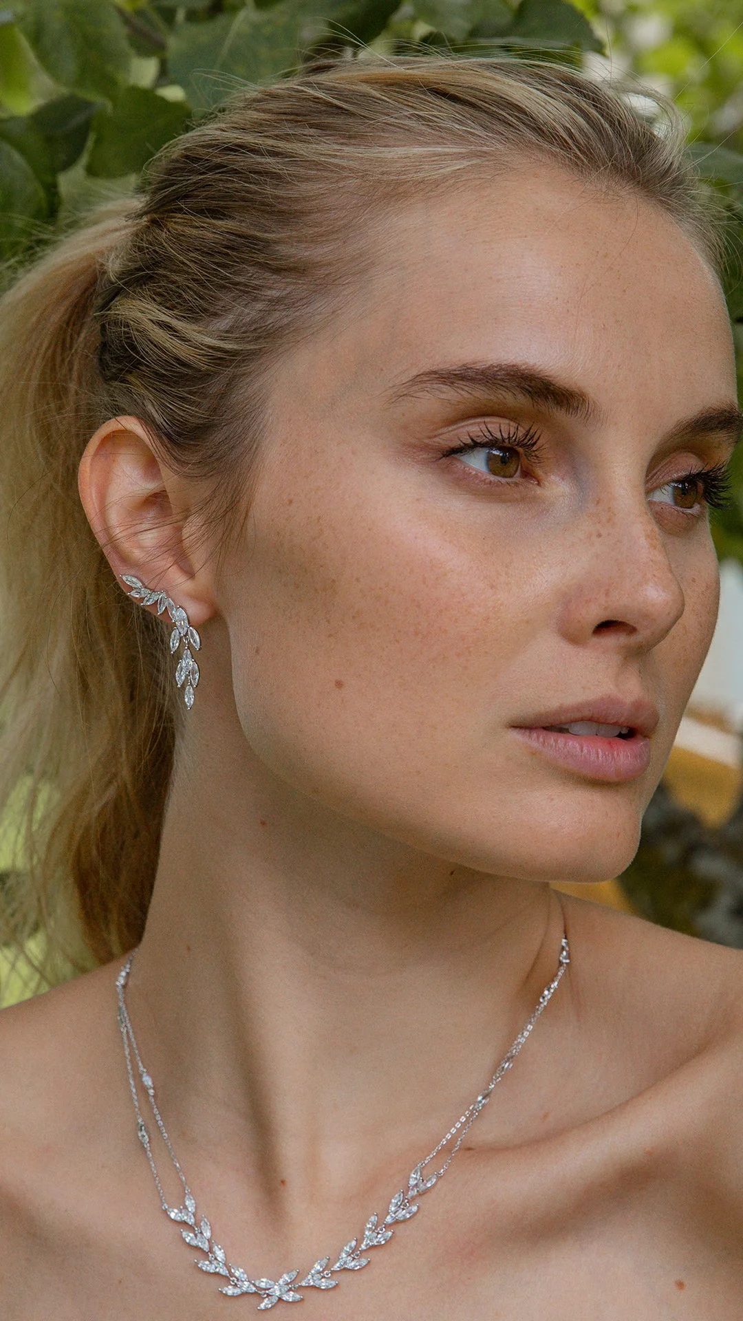 La Mariée Wedding Earrings - Image 3