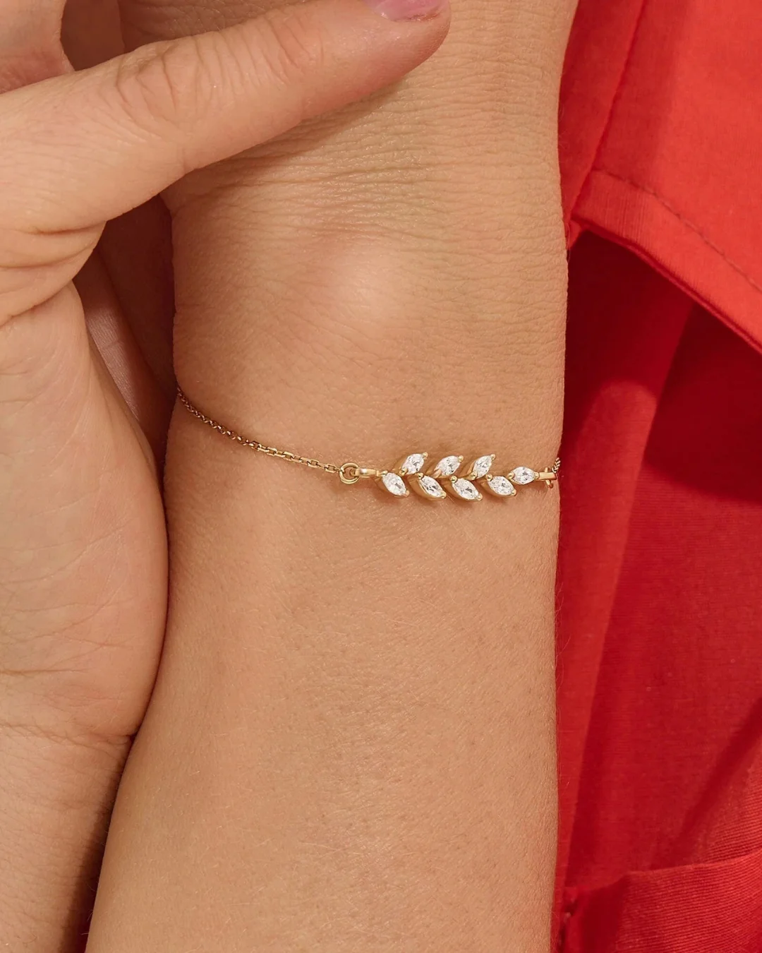 Leaf Marquise Cut Bracelet - Image 3