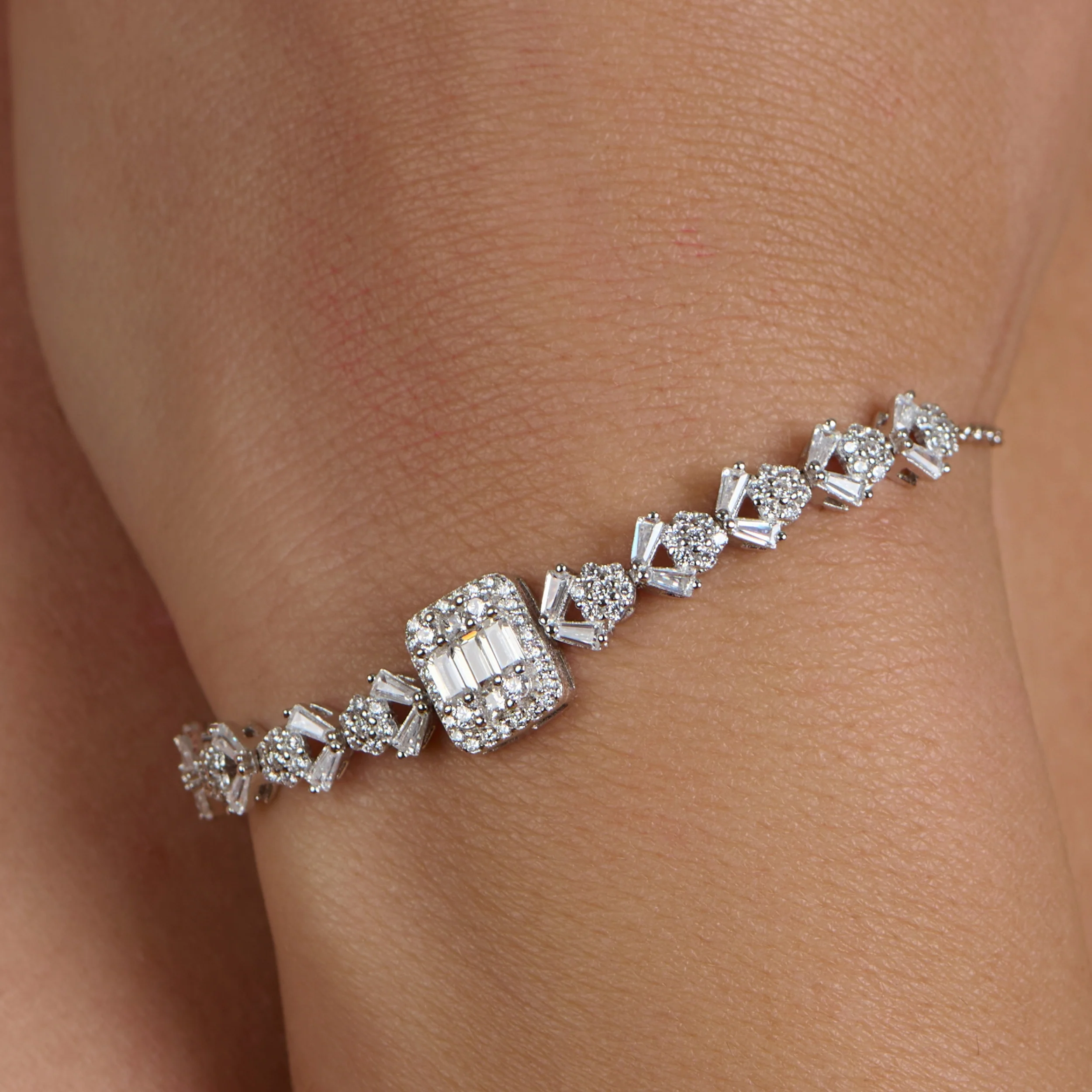 Light in Motion Bracelet - Image 2