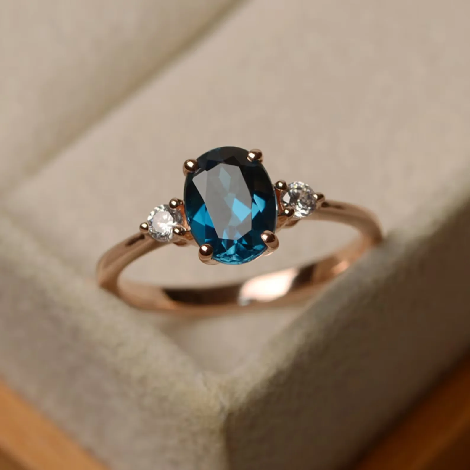 London Blue Topaz Stone Ring - Image 3
