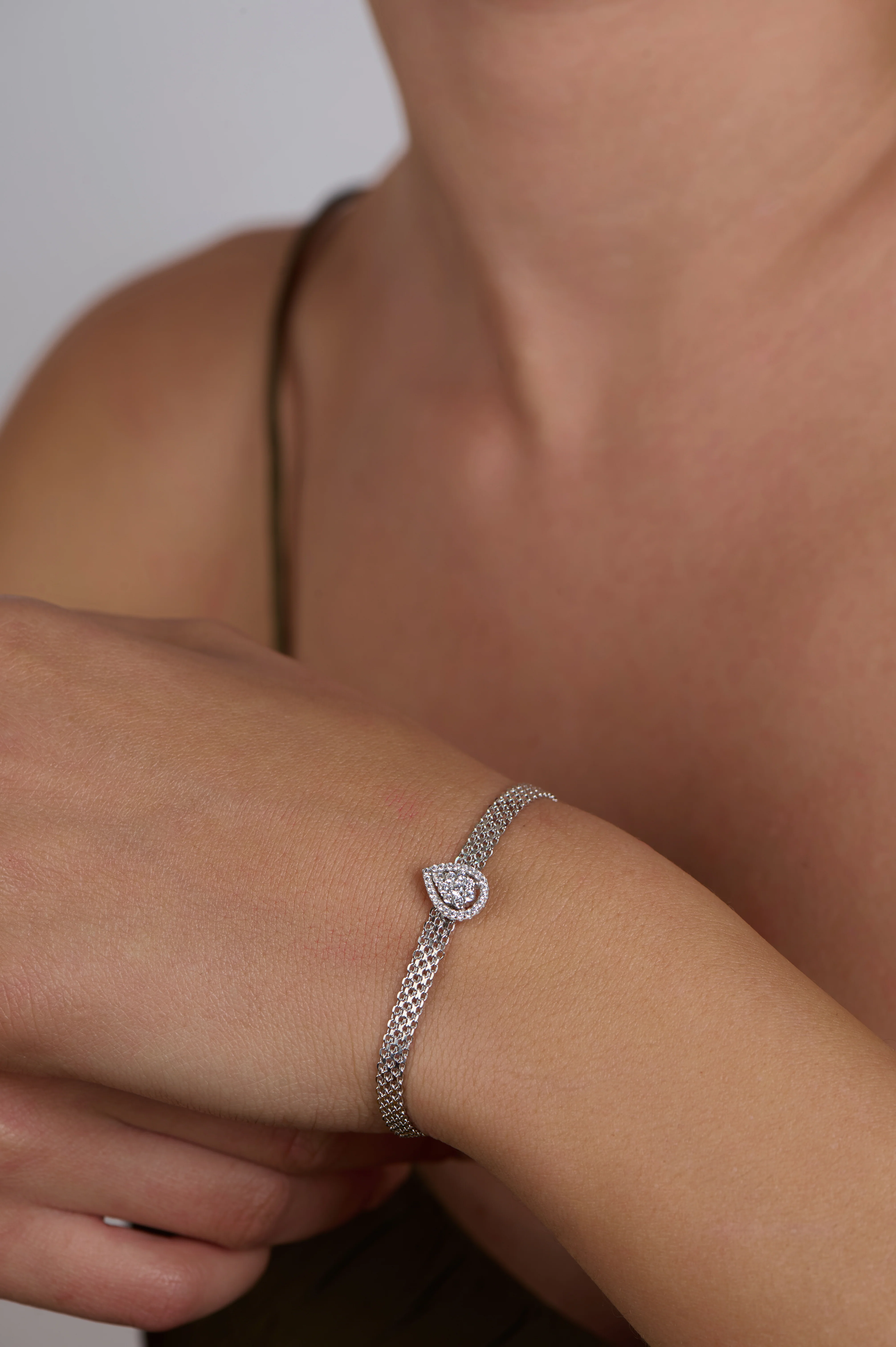 Luminous Drop Bracelet - Image 4