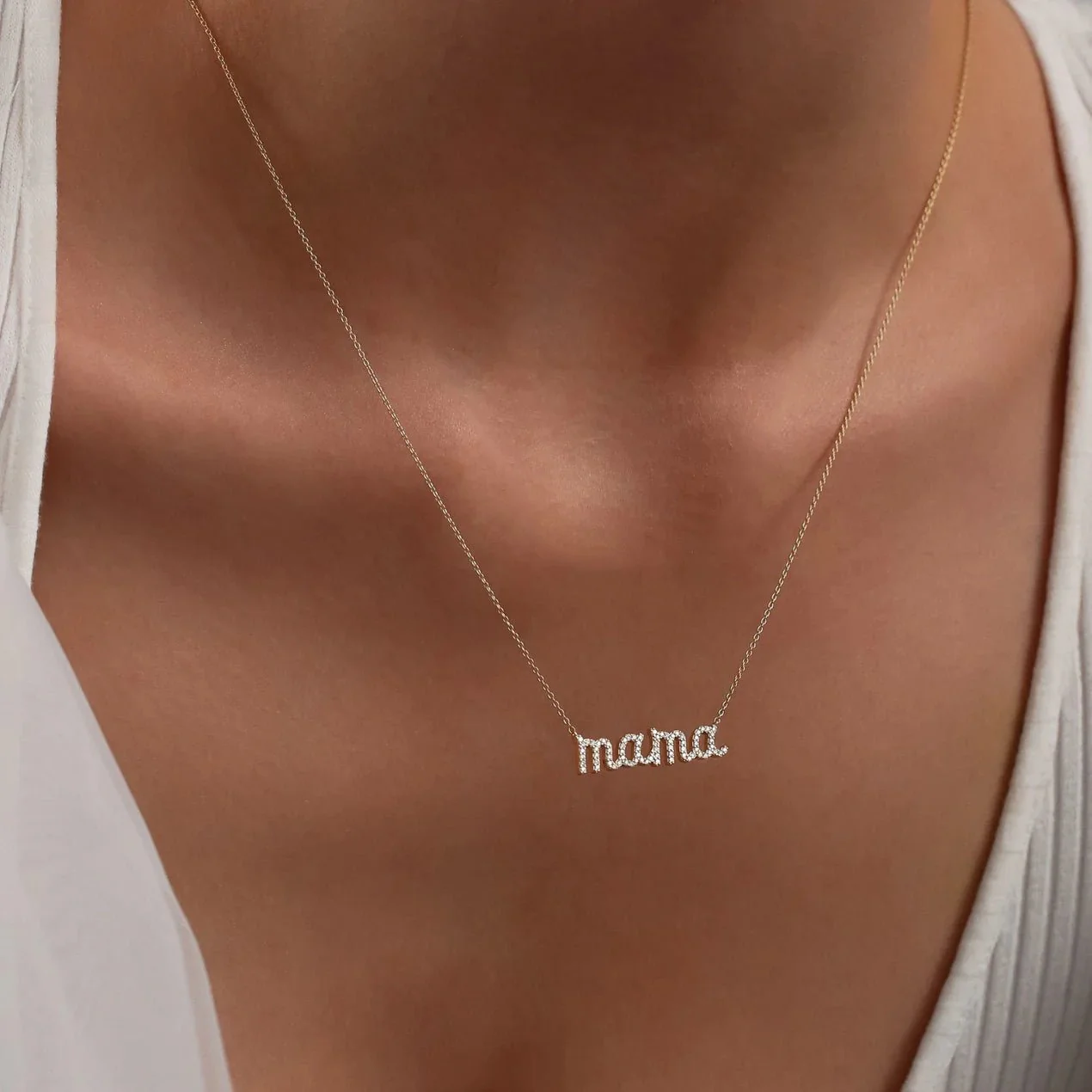Mama Letter Necklace - Image 4