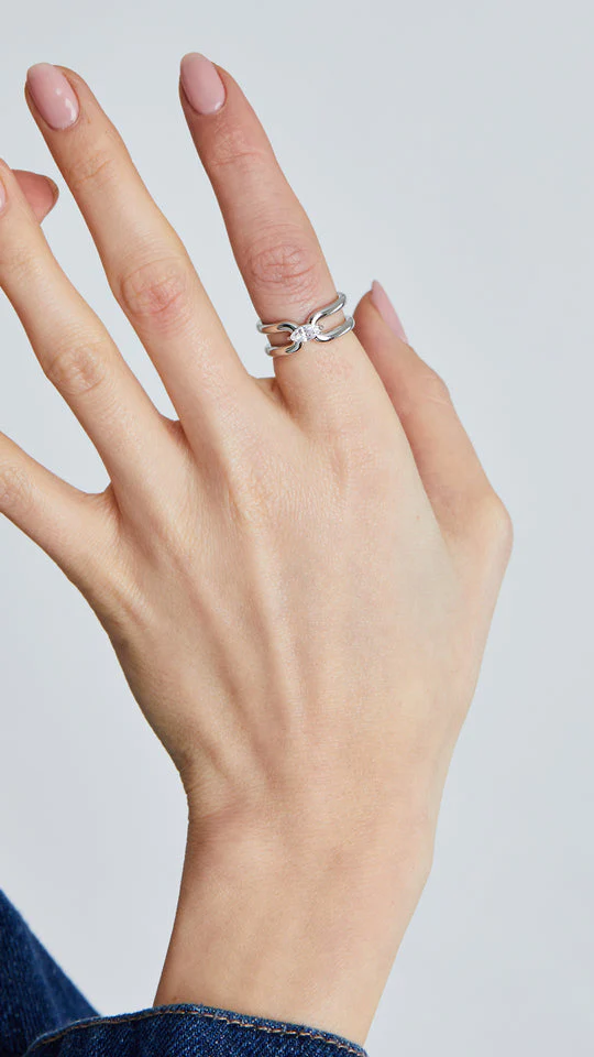 Your Timeless Zircon Gem Silver Ring - Image 3
