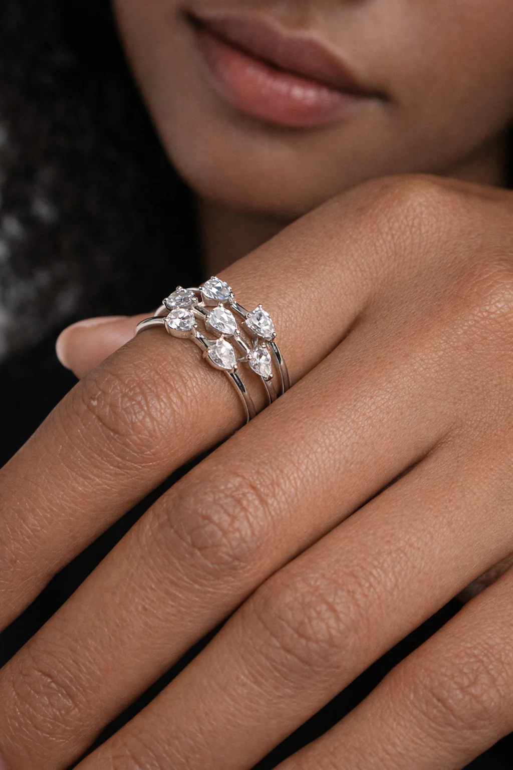 7 Pear Zircon Stones Ring Silver - Image 3