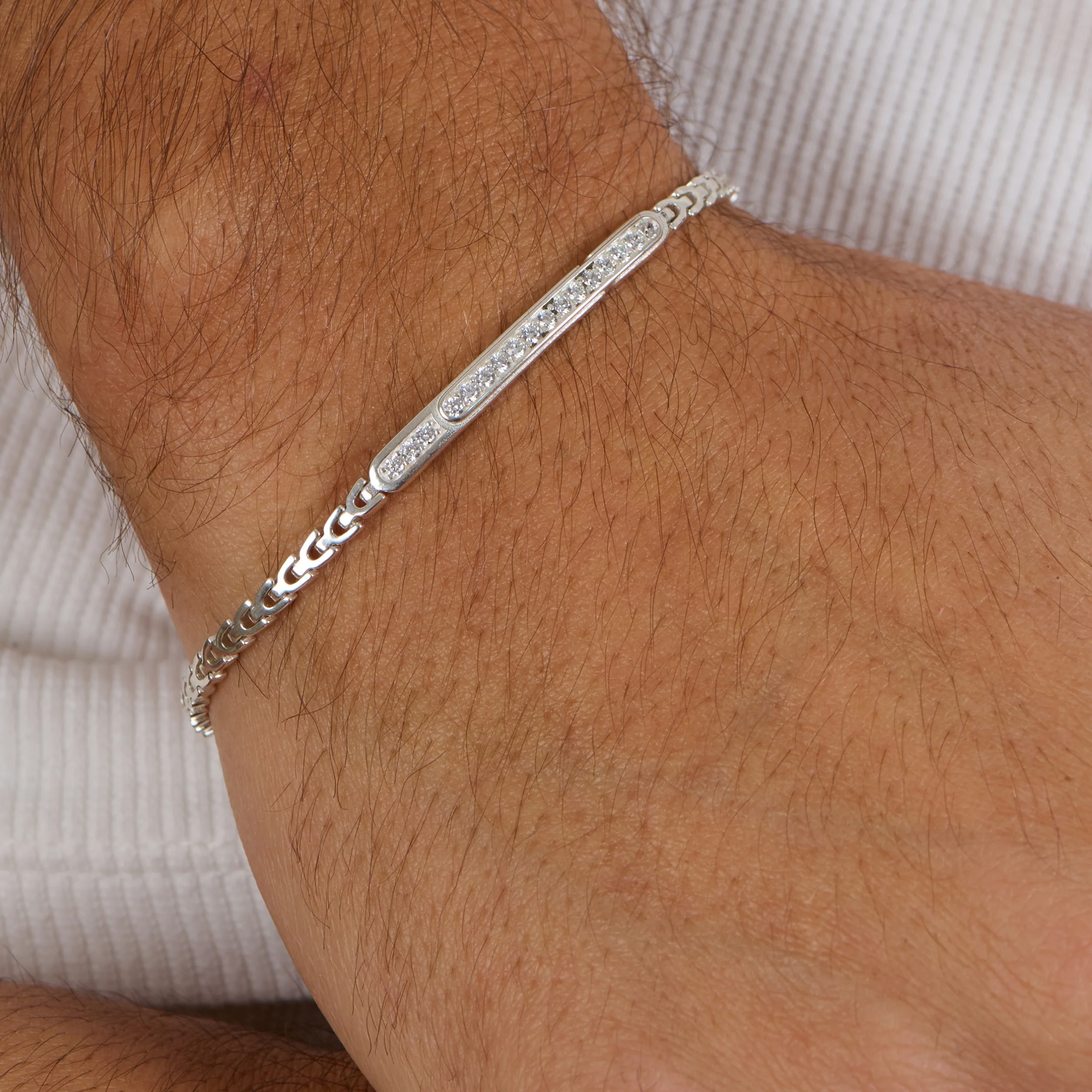 Onyx Line Chain Bracelet - Image 4