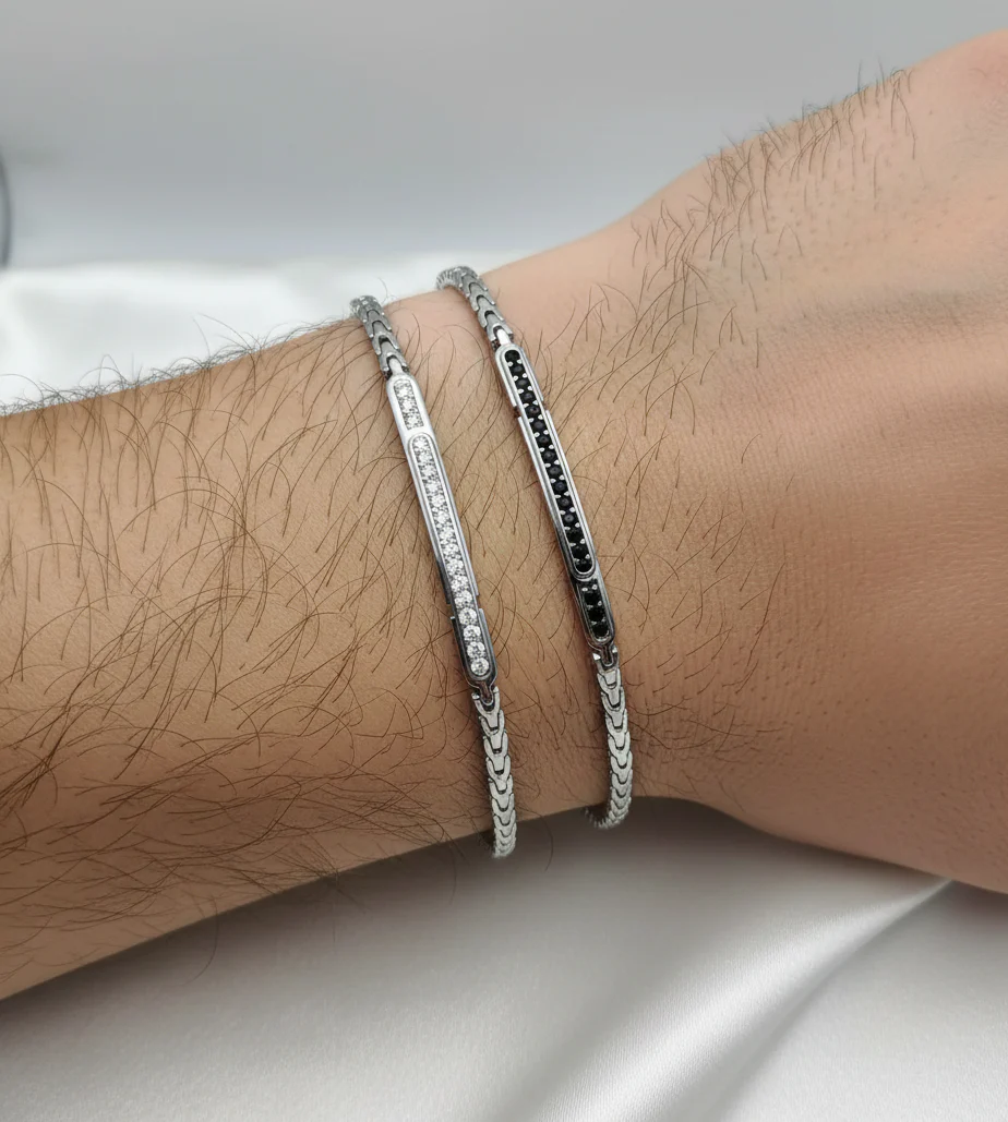 Onyx Line Chain Bracelet - Image 5