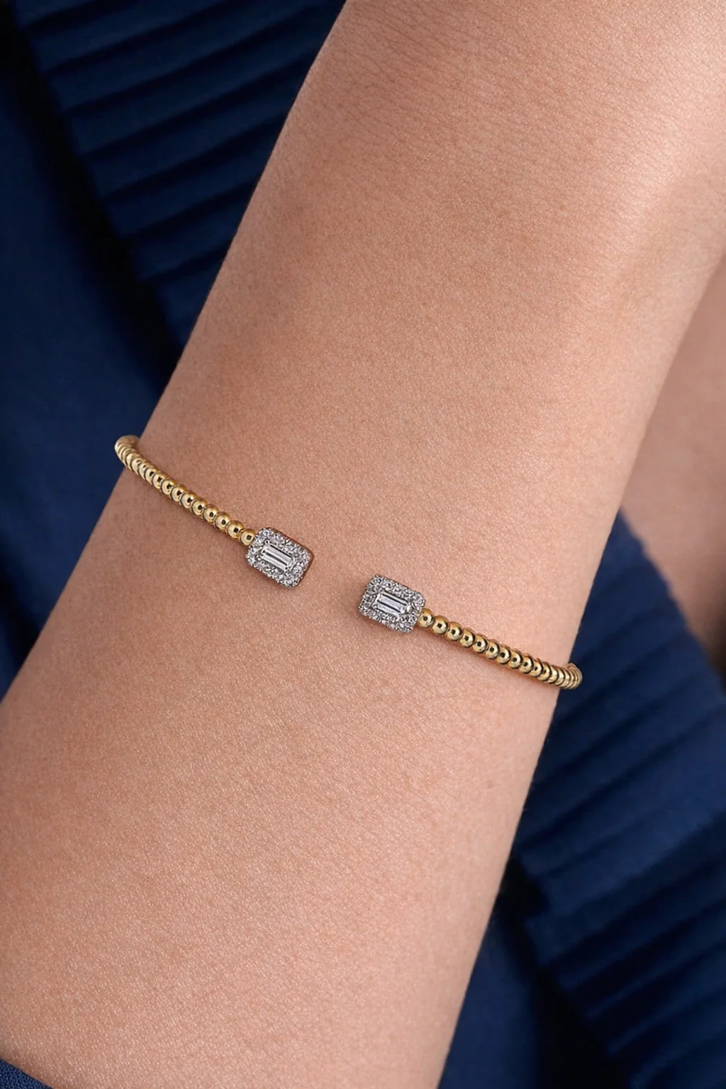 Miss Classy Zircon Bangle