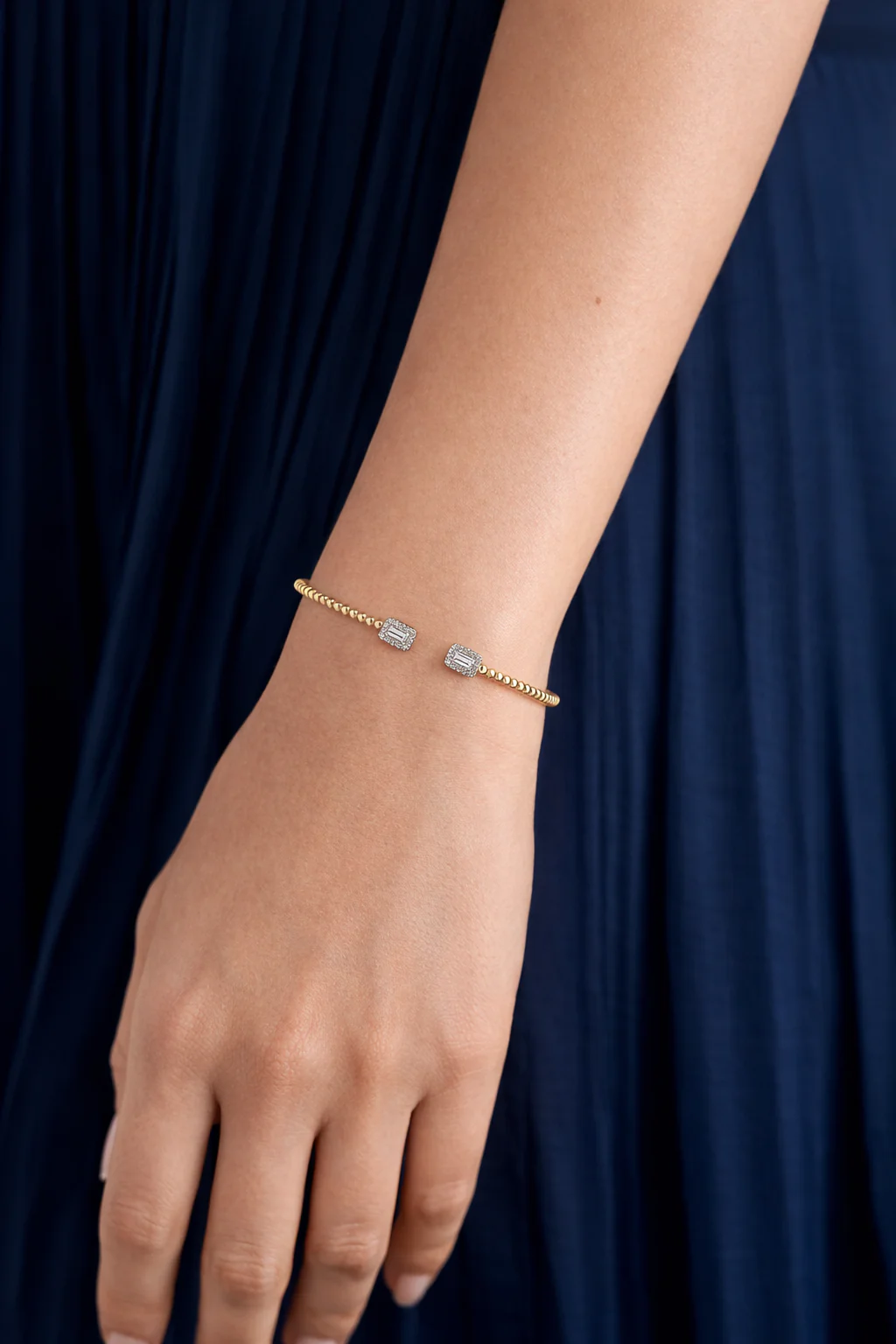Miss Classy Zircon Bangle - Image 3