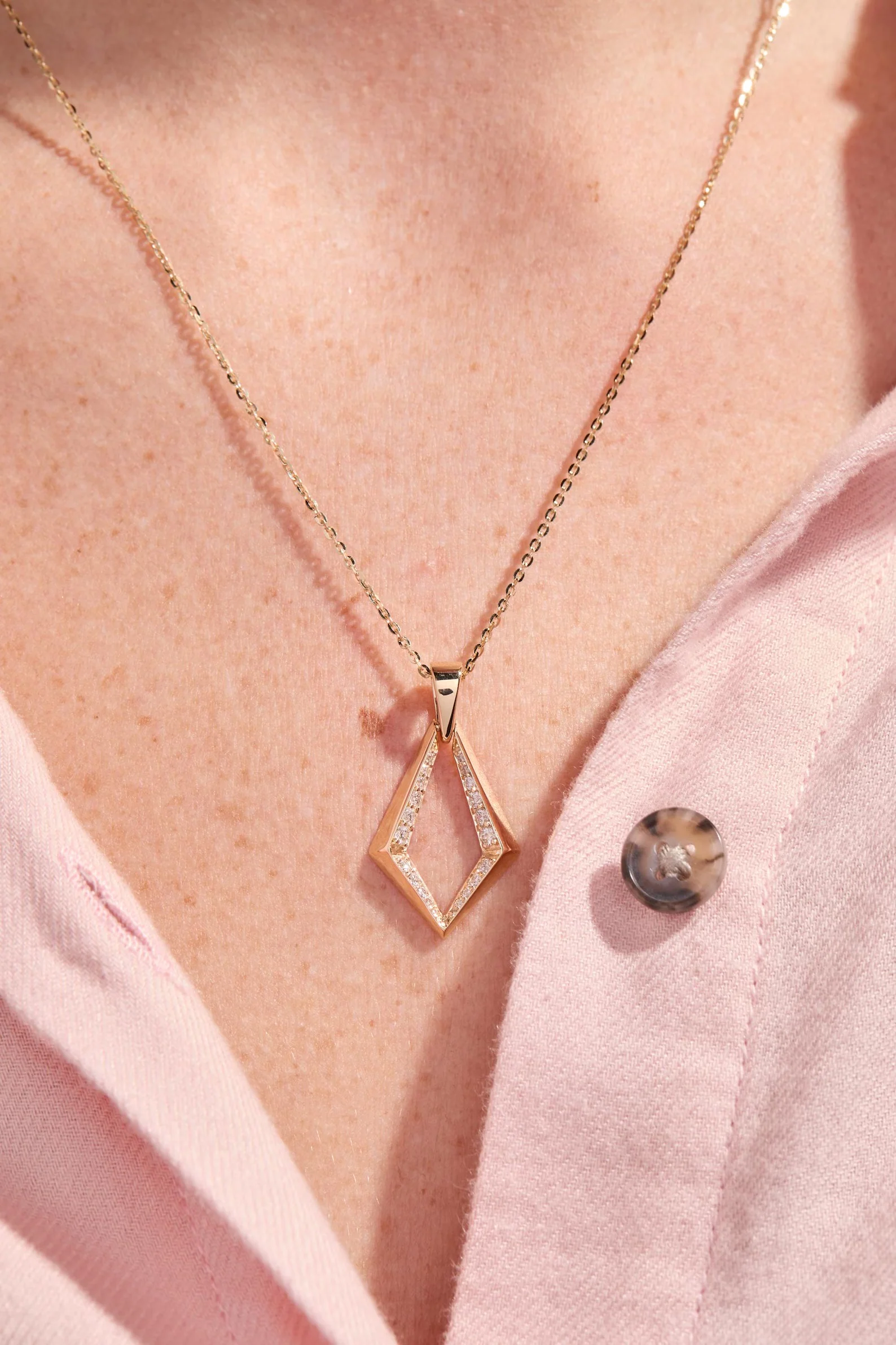 Fortune Gate Zircon Necklace - Image 3