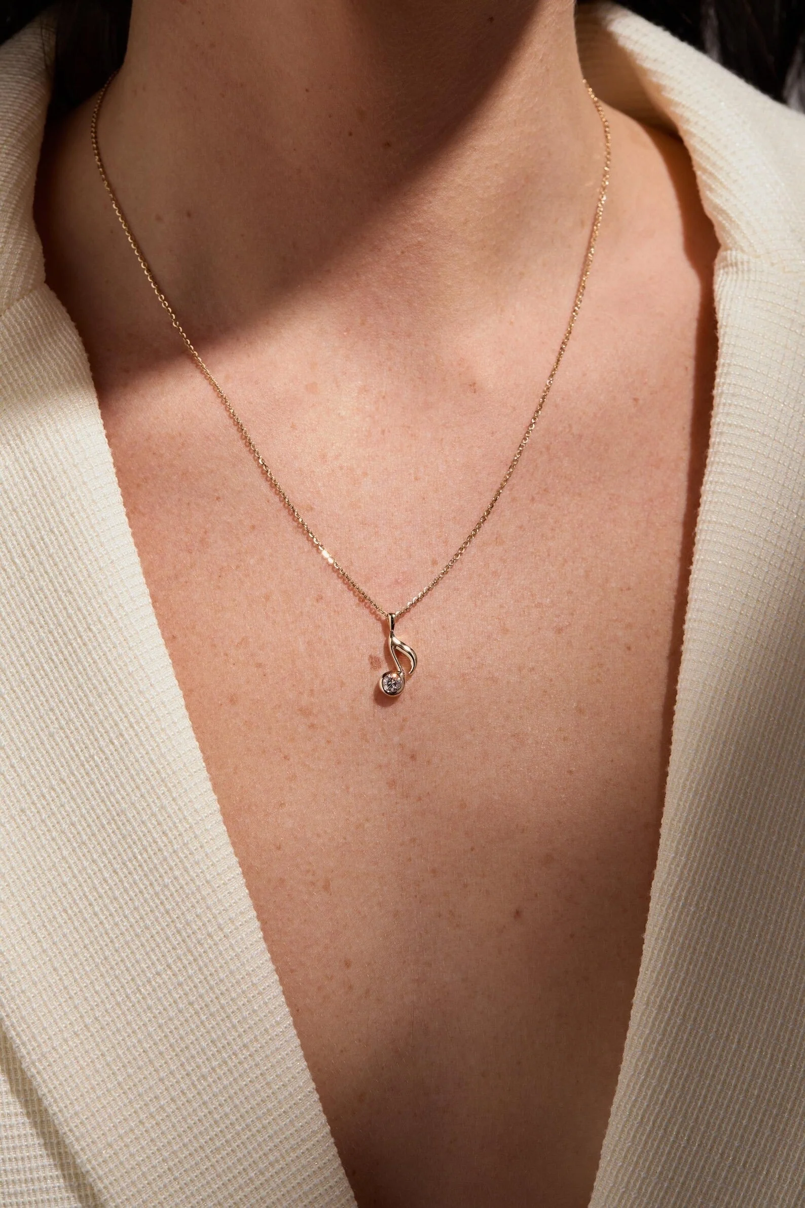 Musical Note Zircon Necklace - Image 4