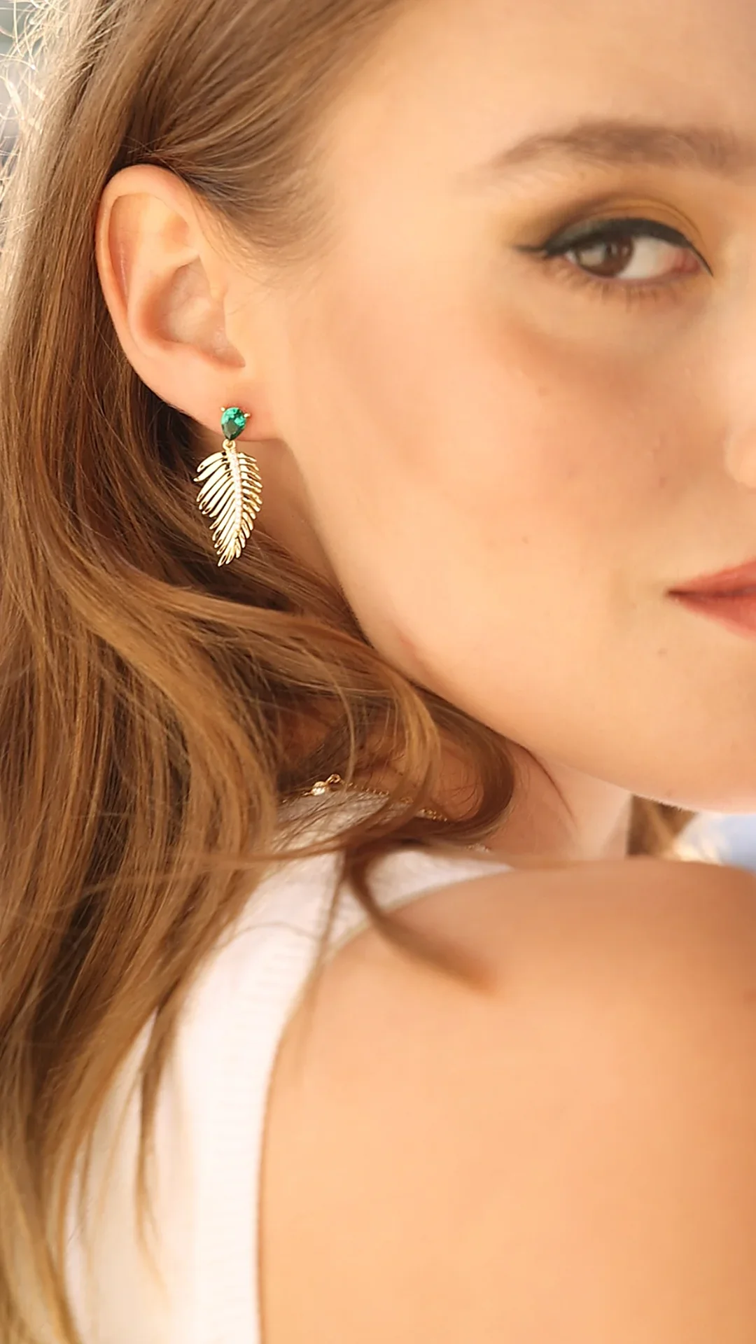 Palma Emerald Stone Earrings - Image 3
