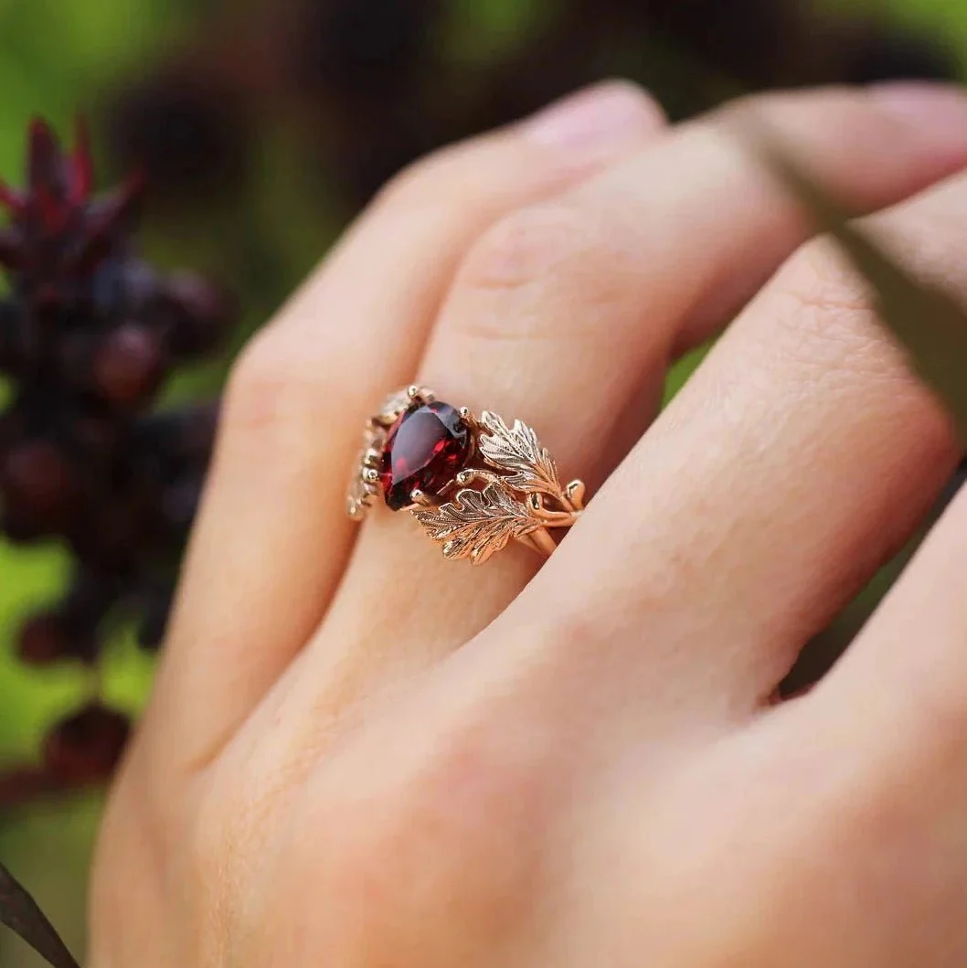 Fiery Garnet Gem Ring - Image 3