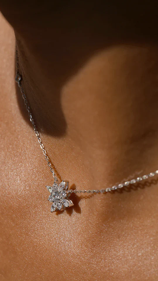 Silver Lilly Flower Necklace - Image 3