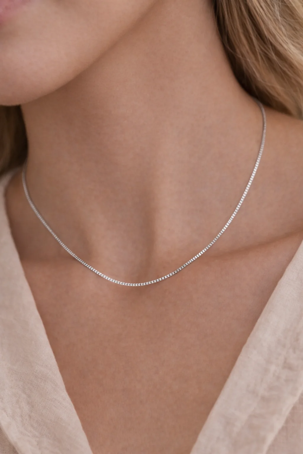 Sleek Box Chain Necklace - Image 2