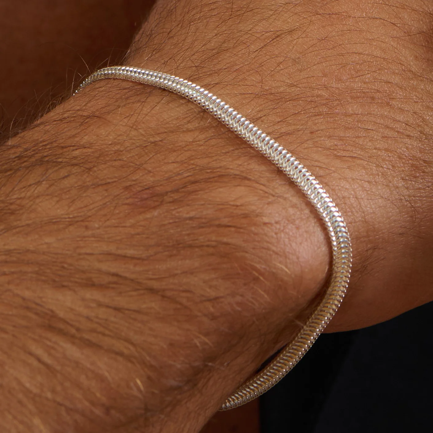 Sleek Bracelet - Image 3